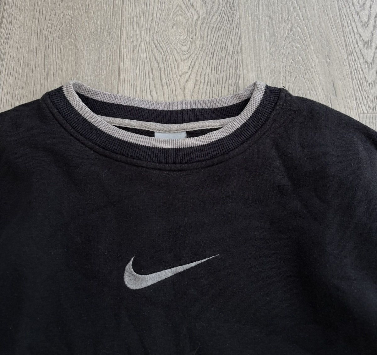 Nike 90s Nike Centre Logo Sweatshirt Vintage Size US M / EU 48-50 / 2 - 2 Thumbnail
