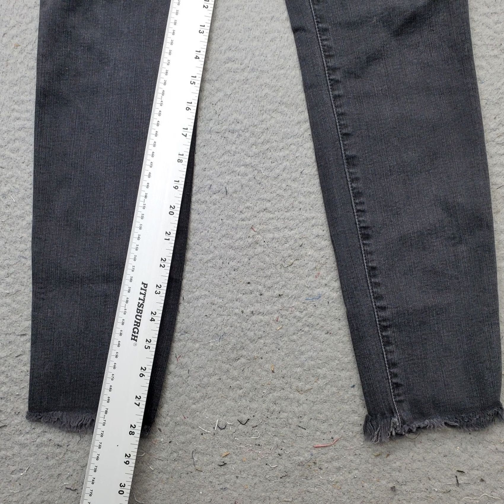Madewell Madewell Womens Jeans 28 Black Denim High Rise Skinny Button Fly Frayed Hem Jeans Size 28" / US 6 / IT 42 - 4 Thumbnail