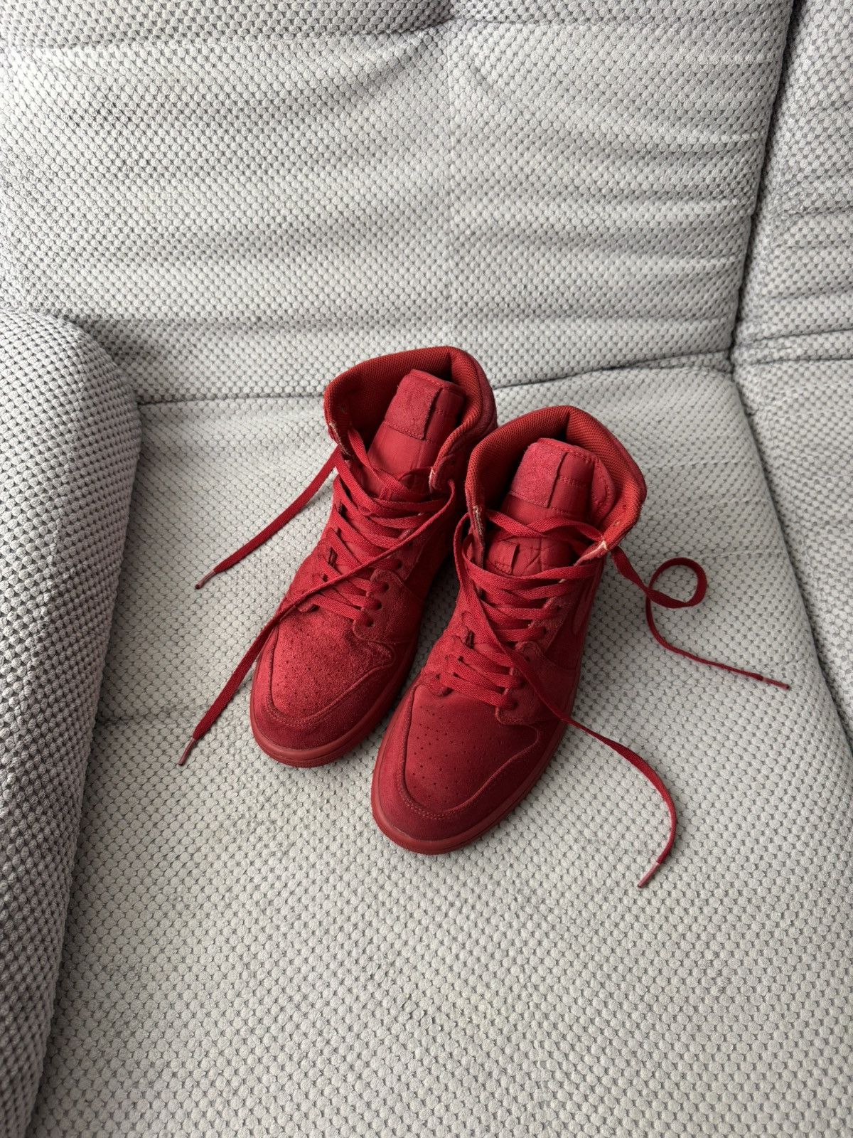 Nike Nike Air Jordan 1 Red Suede Size US 11 / EU 44 - 5 Thumbnail