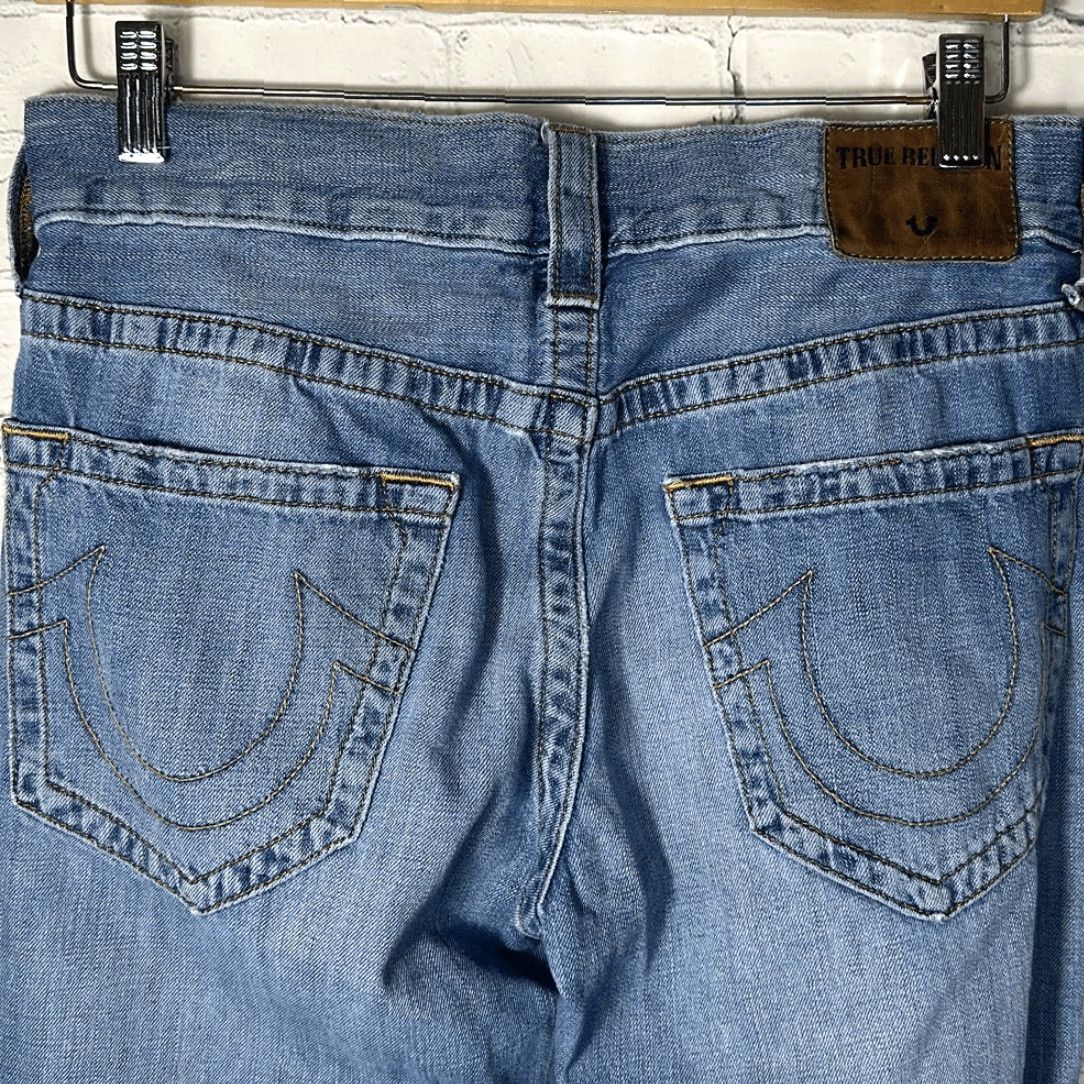 True Religion True Religion Jeans Mens Geno Relaxed Slim size 29 Light Wash Distressed Hem Size US 29 - 6 Thumbnail