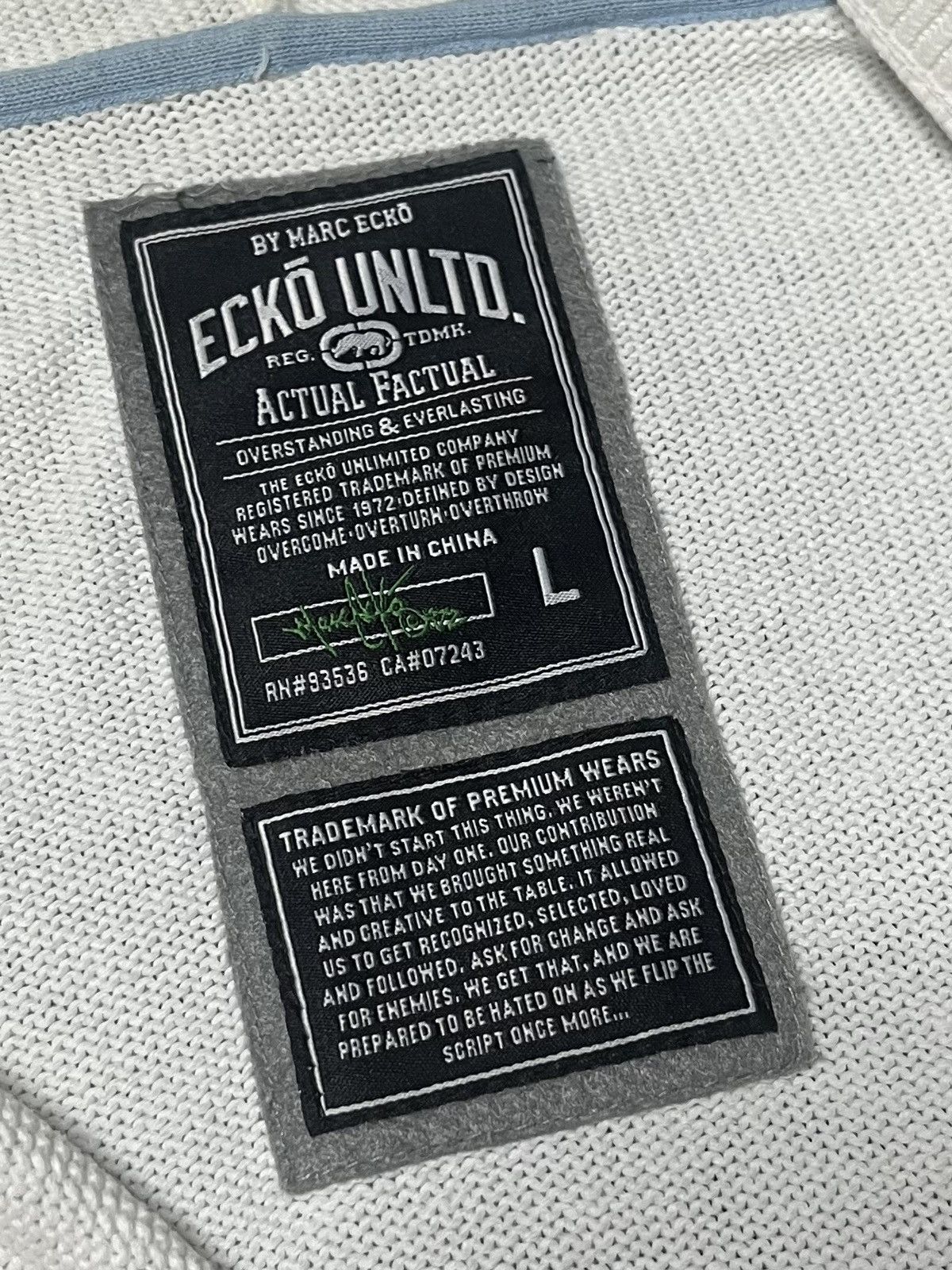 Ecko Unltd. Ecko Unltd. Vintage Zip Hoodie – Graffiti – Size L Size US L / EU 52-54 / 3 - 5 Thumbnail
