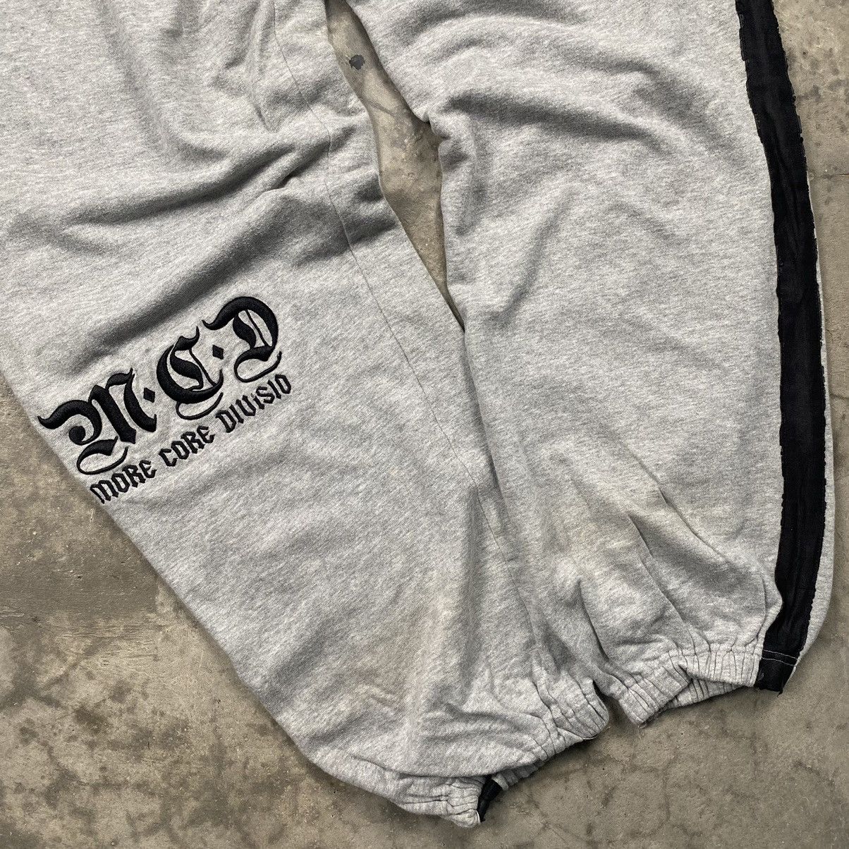 Vintage y2k Michael Tomson More Core Division Baggy Sweatpant Size US 34 / EU 50 - 3 Thumbnail