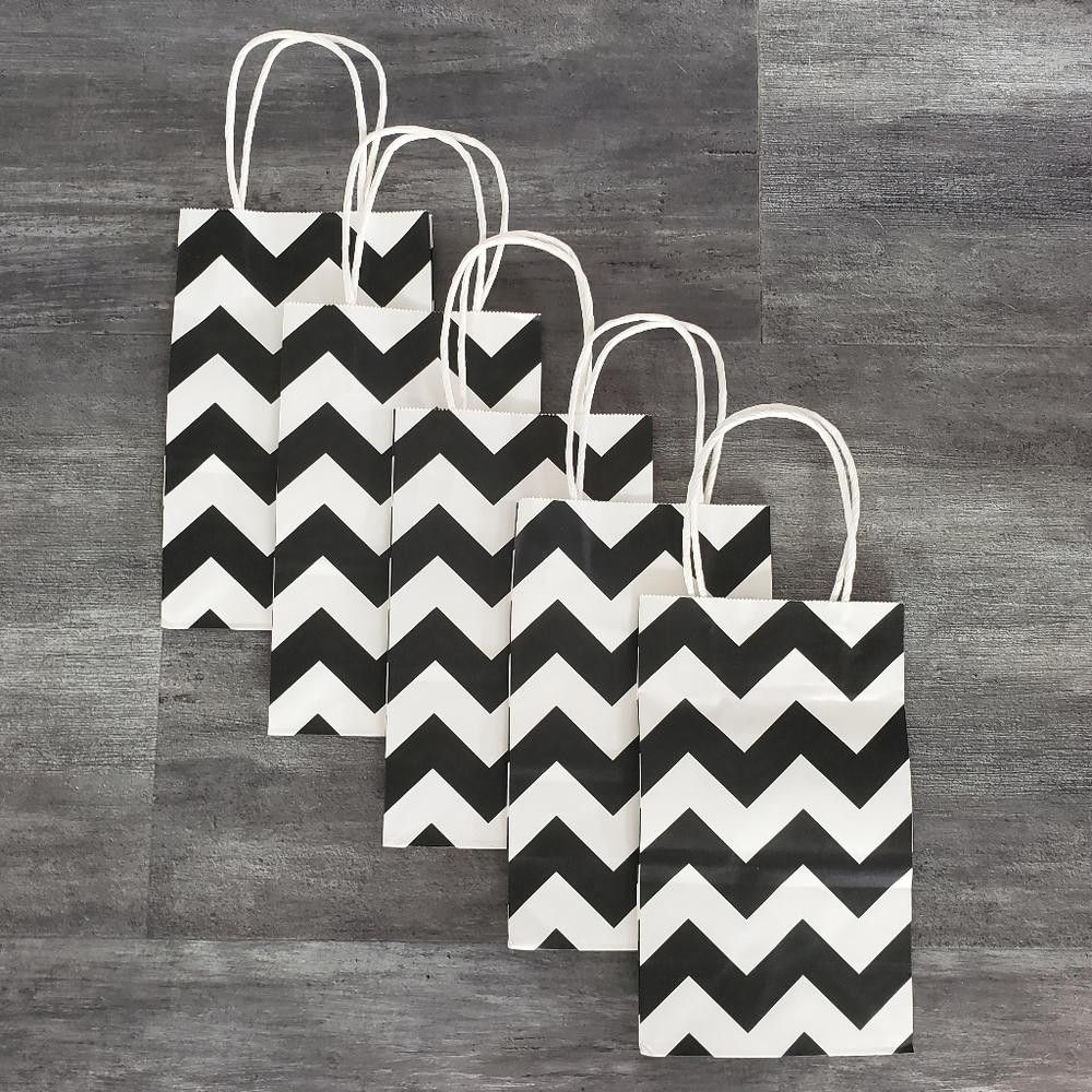 Designer White Black Chevron Empty Gift Bag Bundle Size ONE SIZE - 1 Thumbnail