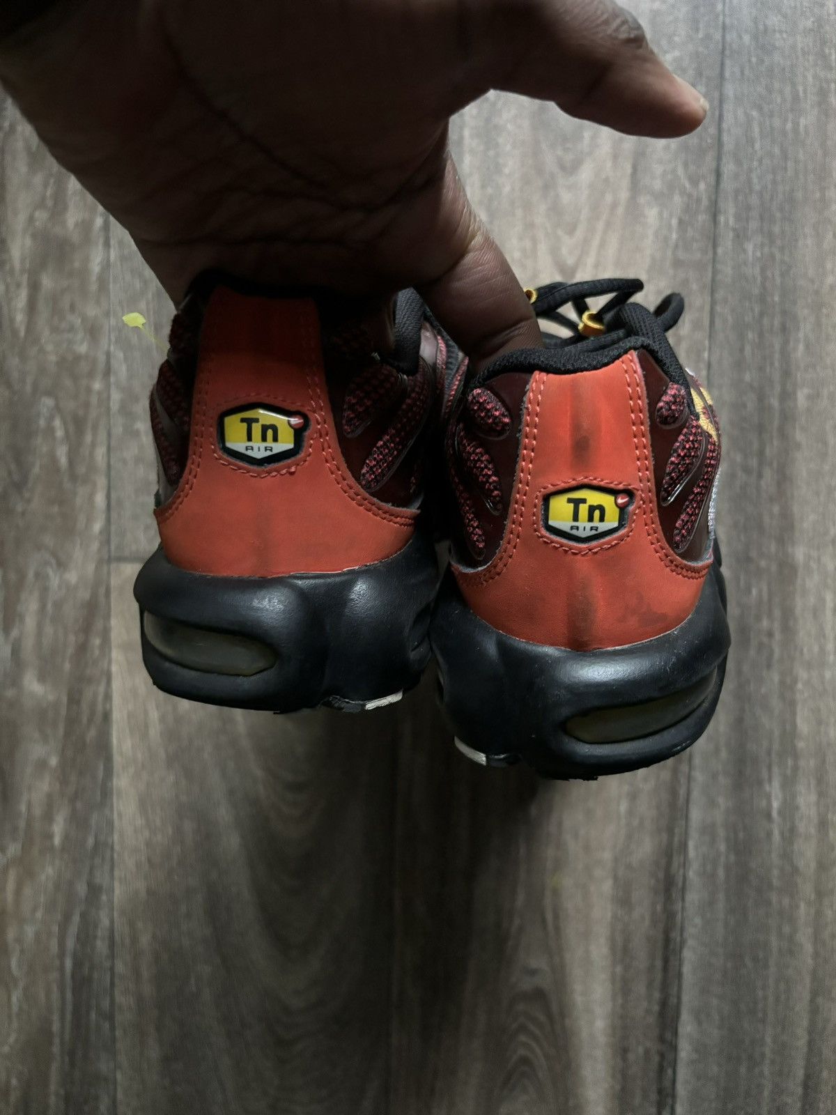 Nike Nike Air Max Plus 'Sunburst' Shoe Size US 9 / EU 42 - 6 Thumbnail