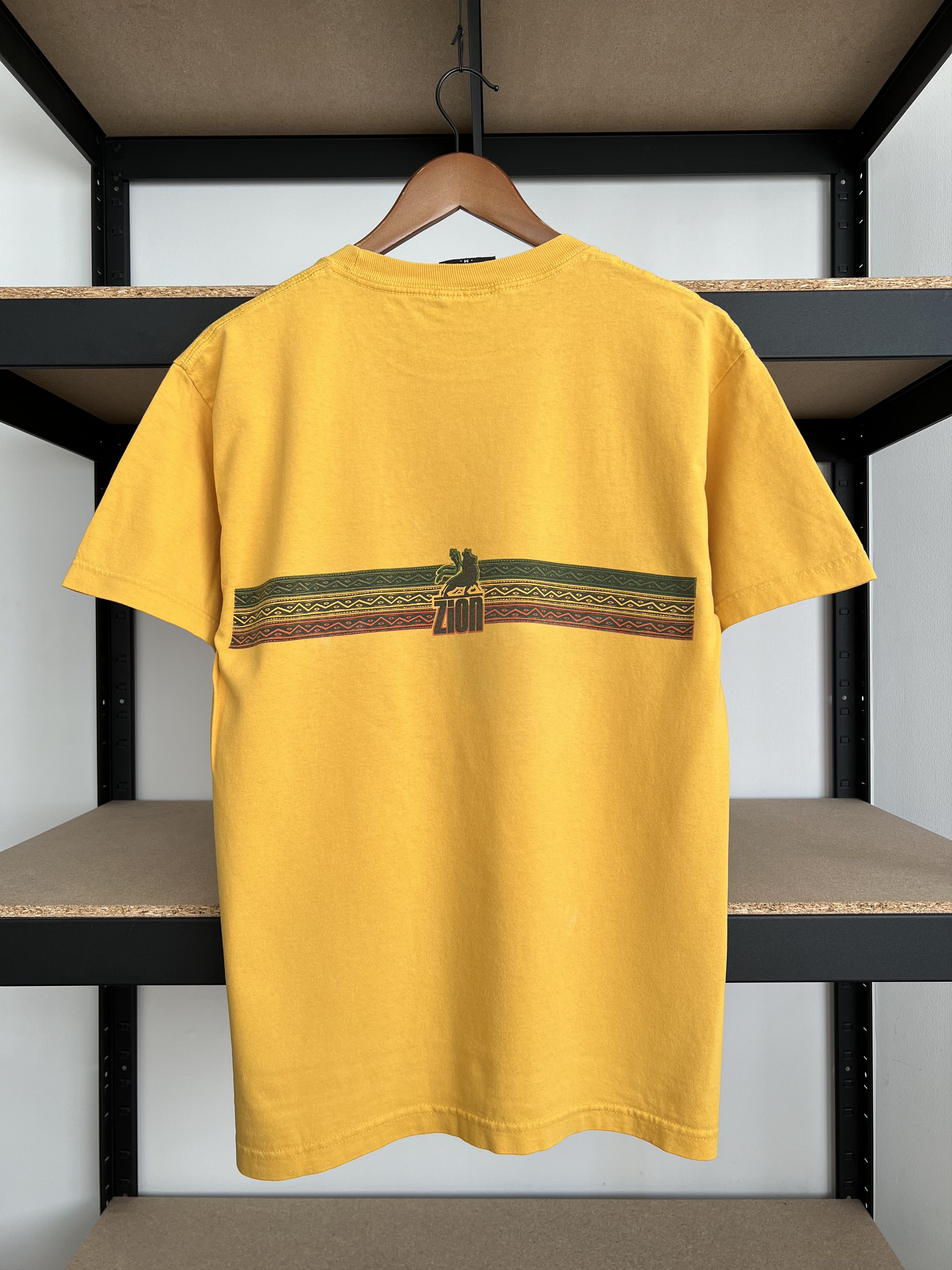 Band Tees Vintage 2000s Bob Marley Jamaica Jammin Soccer Zion T-shirt Size US M / EU 48-50 / 2 - 2 Thumbnail