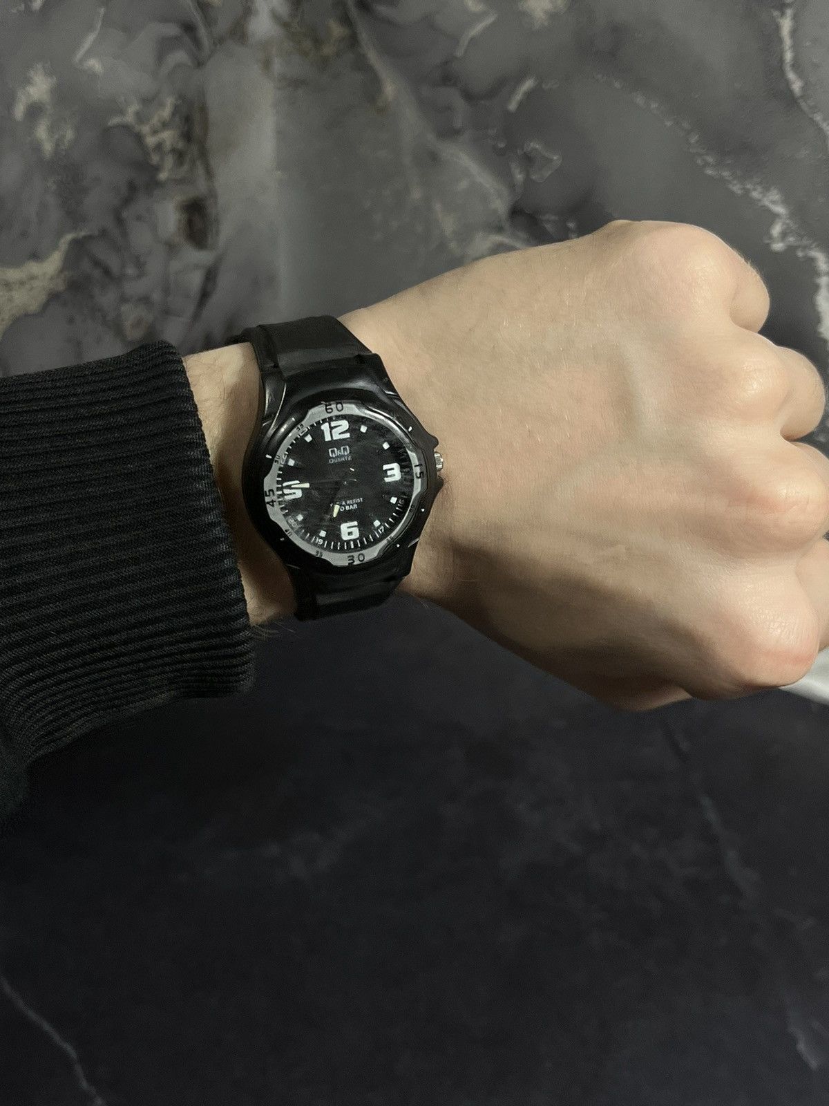 Japanese Brand Futuristic Q&Q Watch 10 Bar Water Resistant Japanese Brand Size ONE SIZE - 1 Thumbnail