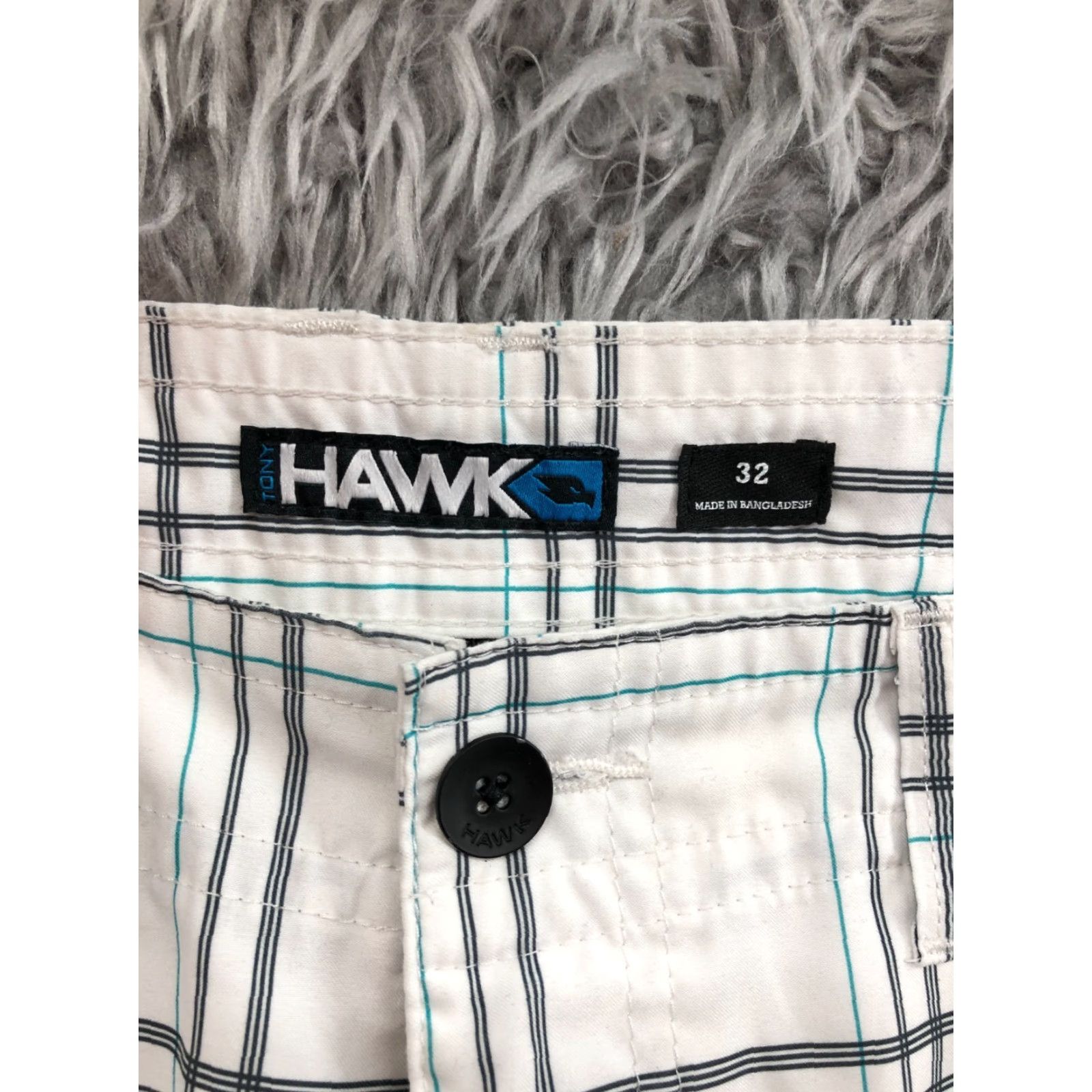 Vintage HAWK Cargo Shorts Mens 32 Mid Rise White Plaid Cotton Blend 5-Pocket Logo Belt Loops Regular Fit Size US 32 / EU 48 - 6 Thumbnail