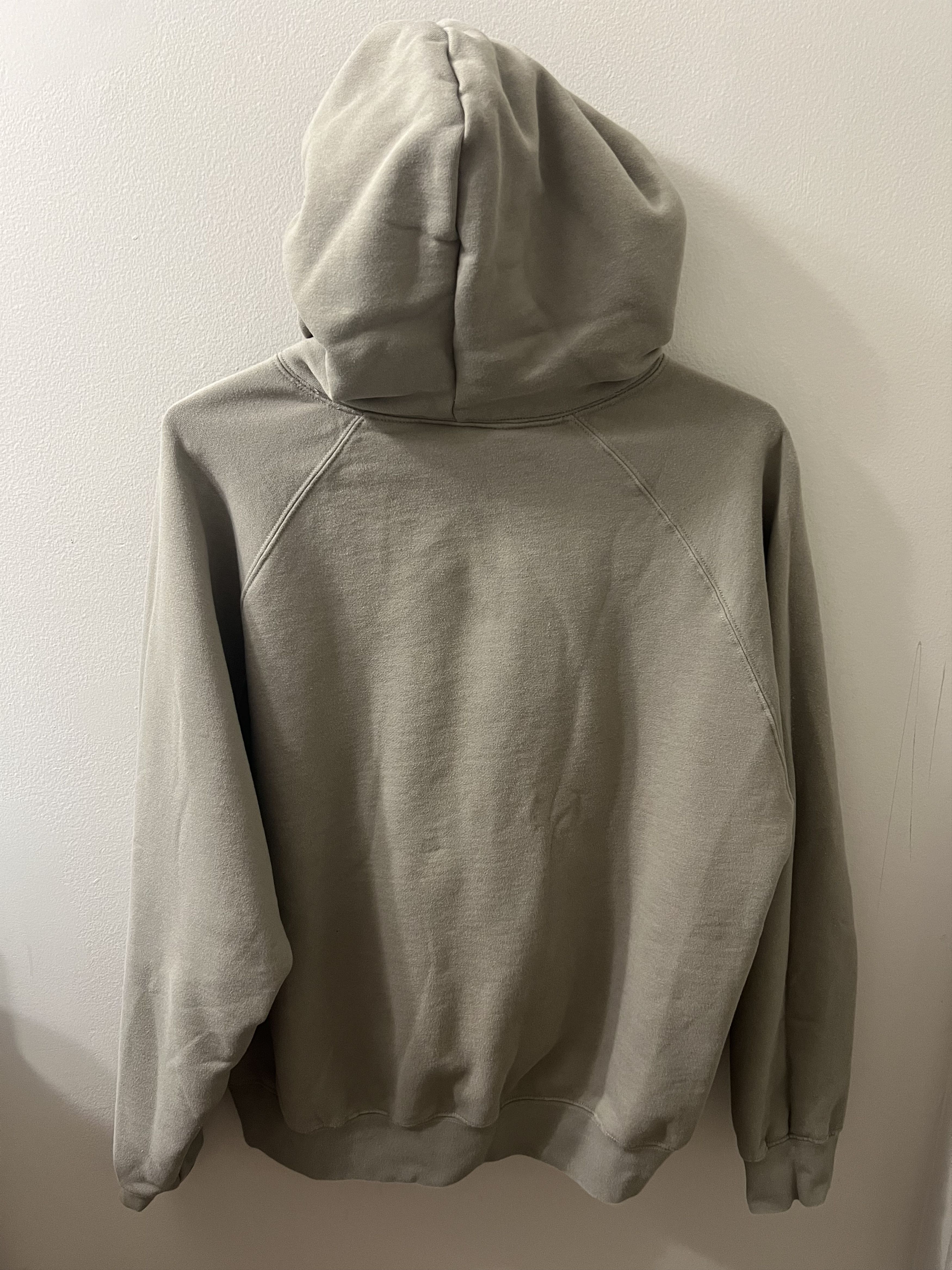 Essentials Fear of God Essentials Hoodie Cement Size US M / EU 48-50 / 2 - 2 Thumbnail