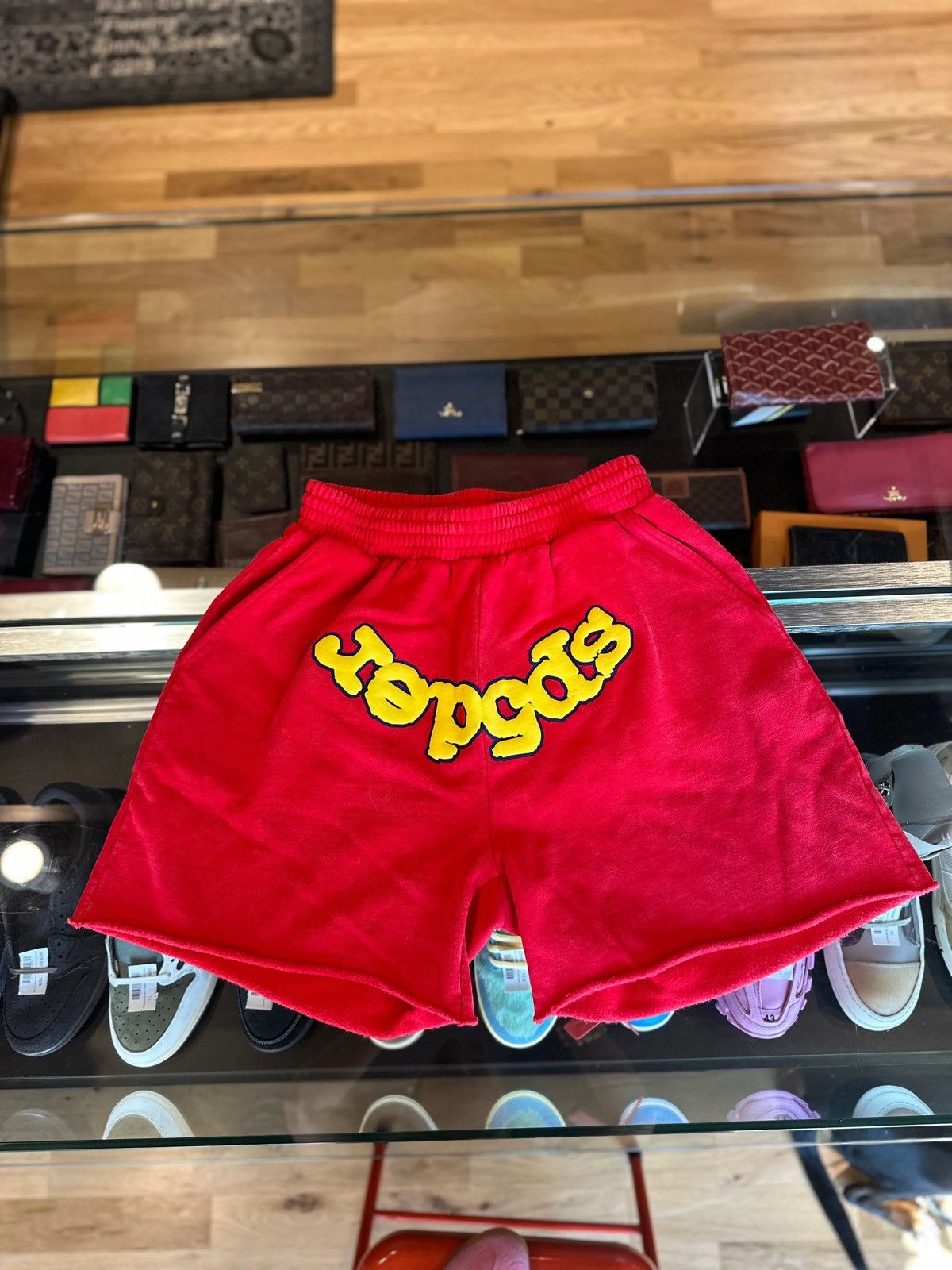Sp5der Sp5der Shorts Red Size Large Size US 34 / EU 50 - 1 Thumbnail
