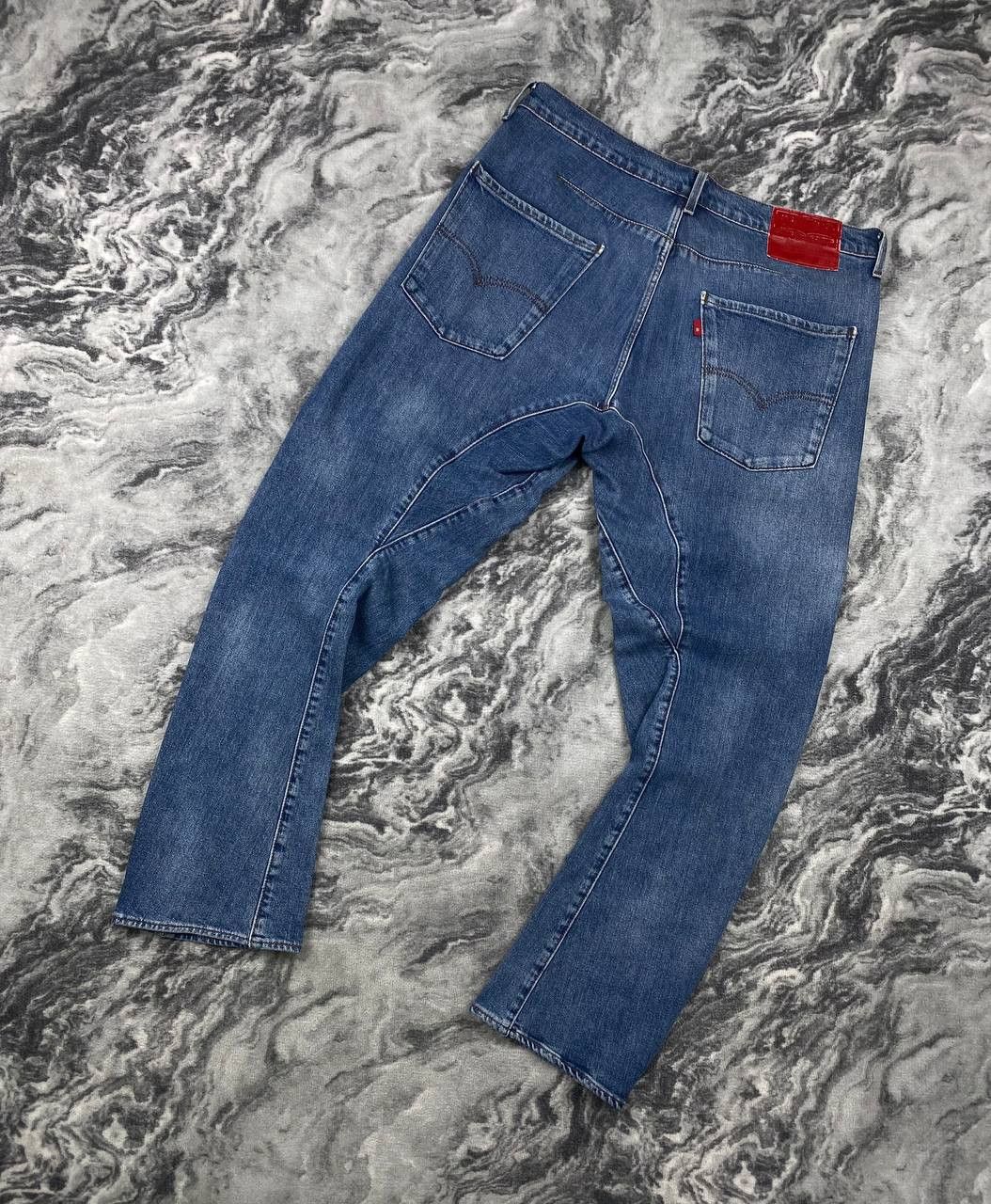 Levi's Vintage Levi’s 541 Denim Engineered Twisted Jeans Japan Y2K Size US 33 - 1 Thumbnail