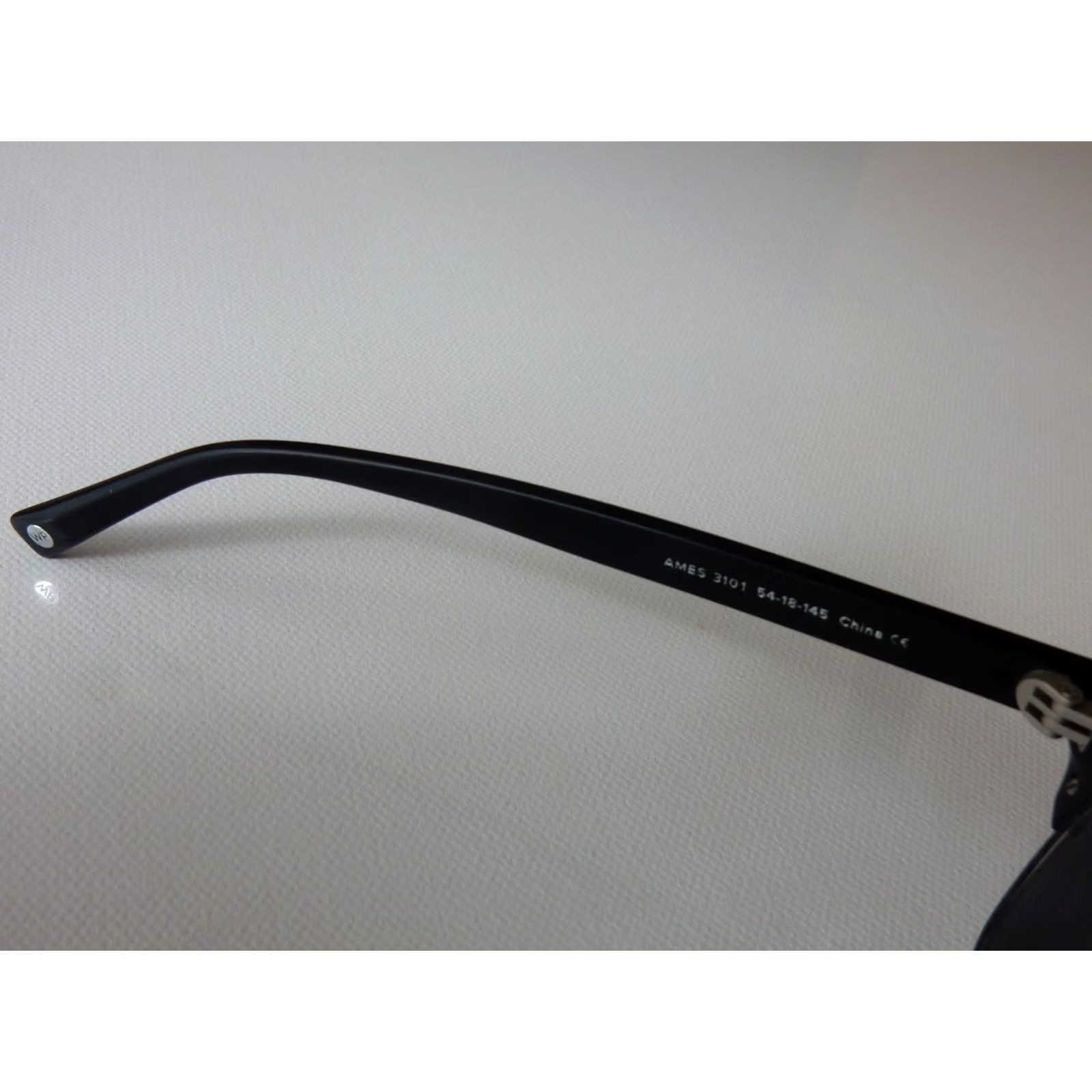 Parker VINTAGE Warby Parker Sunglasses FRAMES ONLY 52[]20 145 Hunt W 100 Black Men Sunglasses Size ONE SIZE - 7 Thumbnail