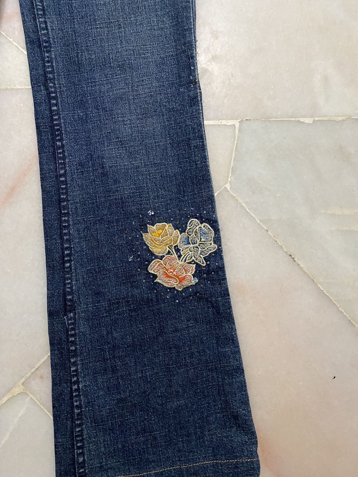 Japanese Brand Flared Japanese Art Denim Embroidered Floral Design Rare Size US 29 - 9 Thumbnail