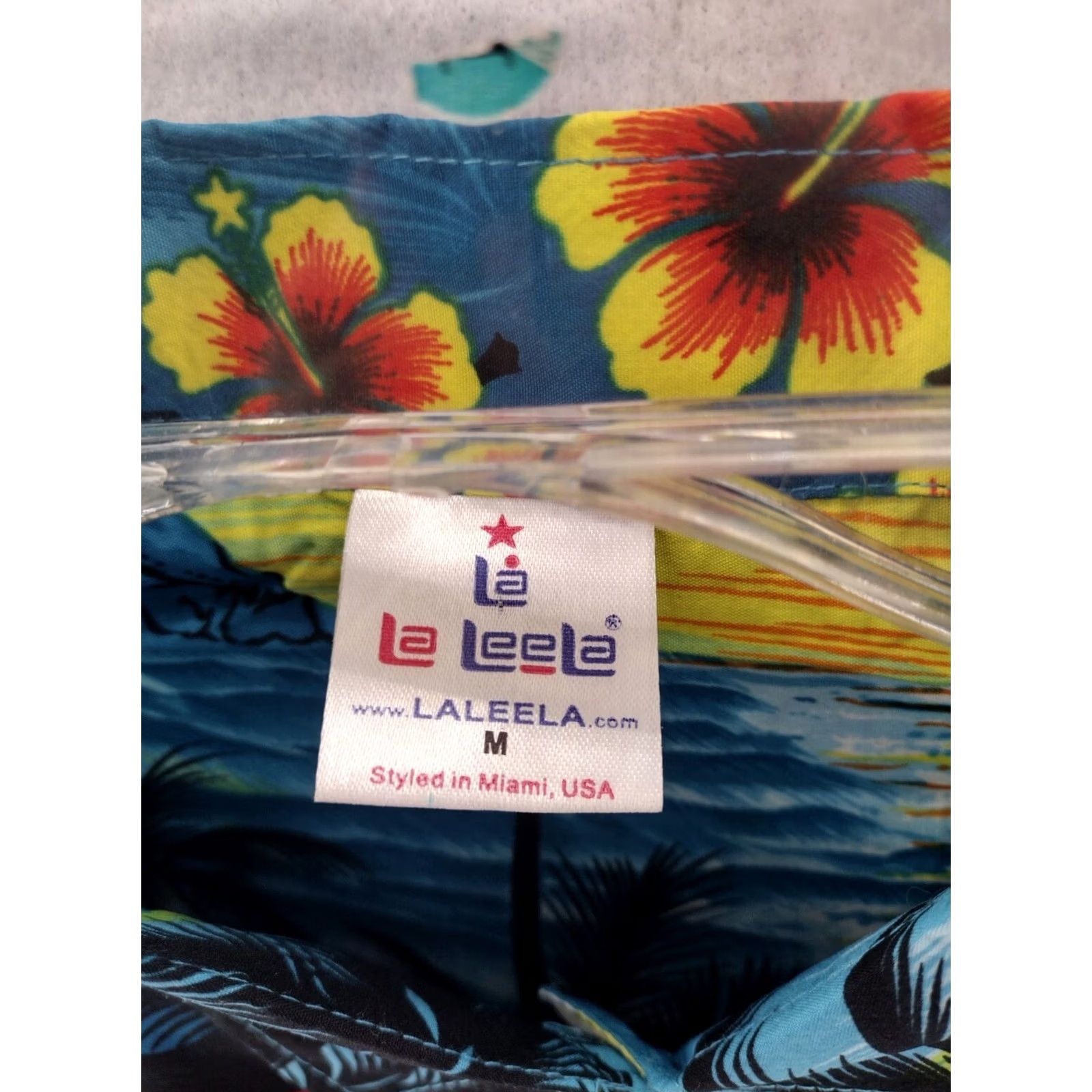 Vintage La Leela Blue Hawaiian Shirt Mens XL Casual Button-Down w/ Palm Trees, Polyester, Short Sleeve, Patterned, 60s-90s Aloha Beach Theme, Regular Fit Size US XL / EU 56 / 4 - 2 Thumbnail