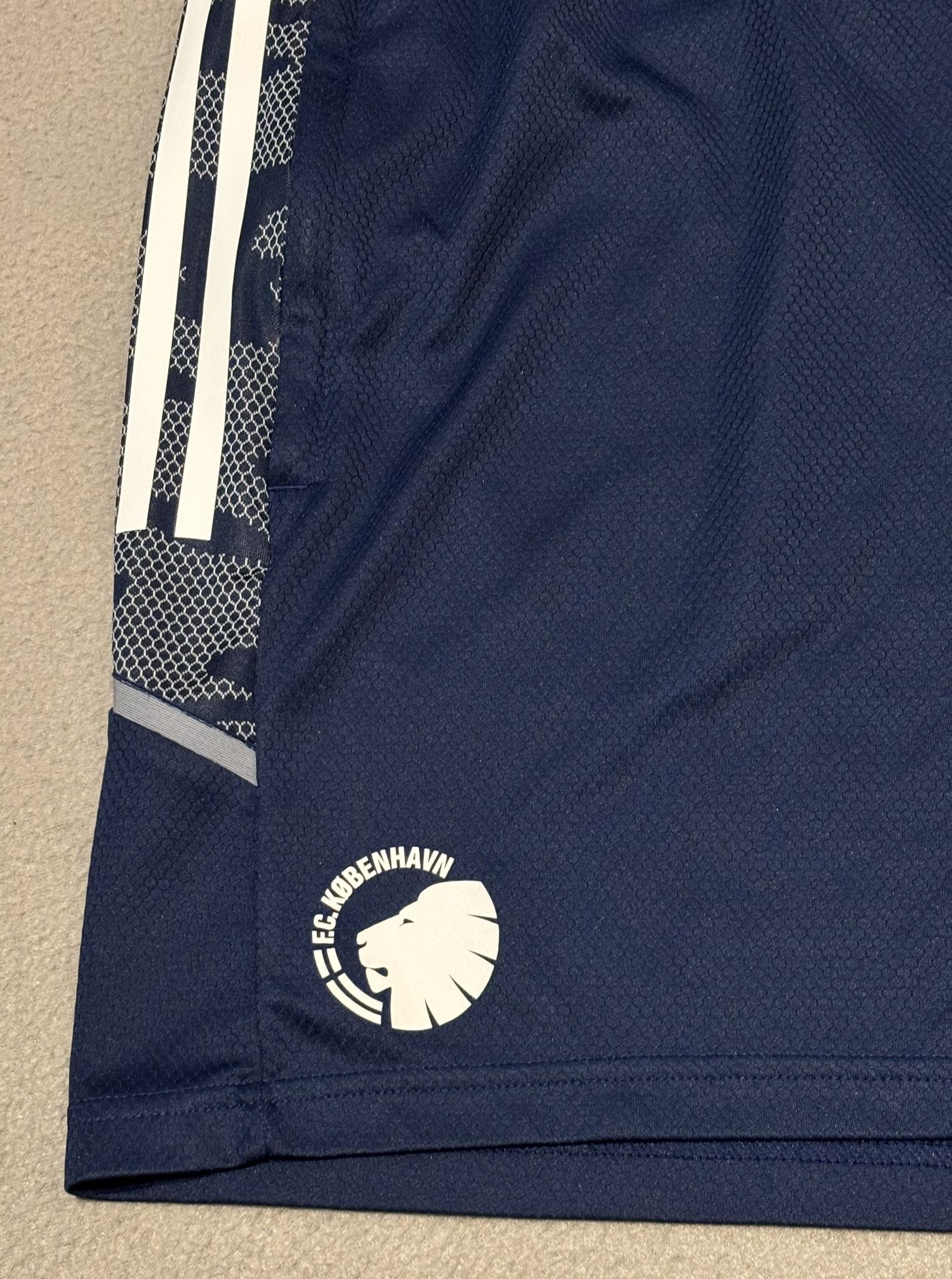 Adidas FC Copenhagen 2020/2021 Adidas Primeblue Football Shorts Size US 33 - 8 Thumbnail