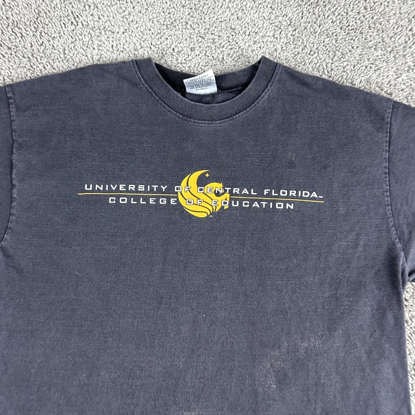 Vintage VINTAGE University Central Florida Shirt Mens Large Black UCF College of Education Graphic Tee Size US L / EU 52-54 / 3 - 3 Thumbnail