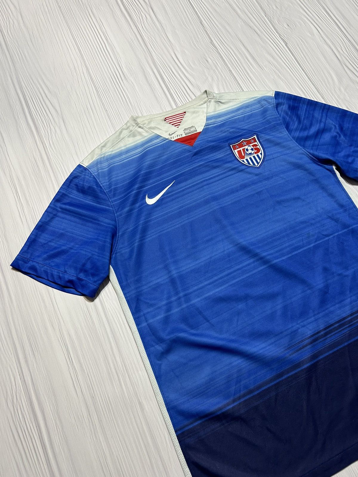 Nike 2015 Men's Nike USA Soccer National Away Team Jersey Size US M / EU 48-50 / 2 - 3 Thumbnail