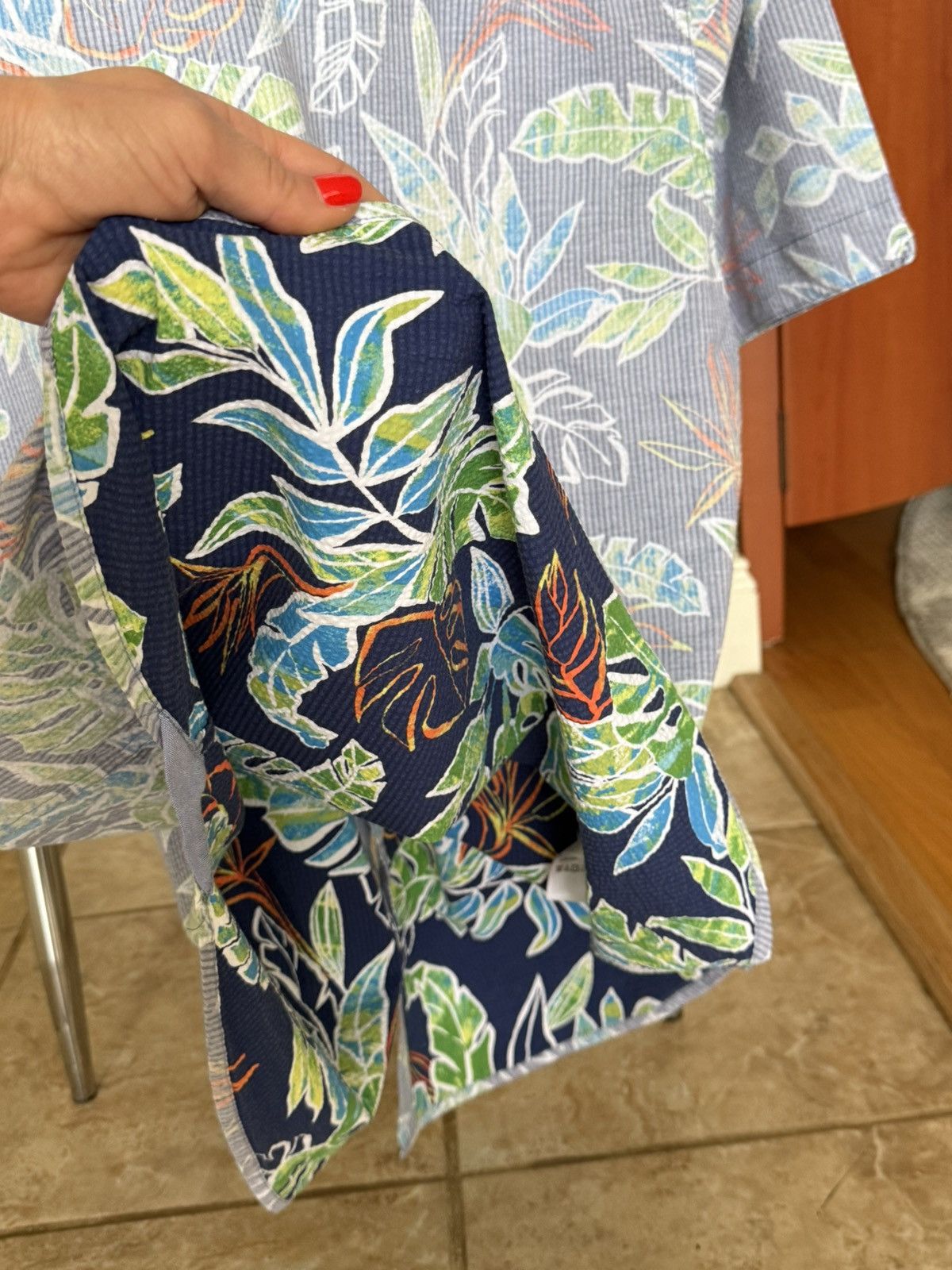 Tommy Bahama Tommy Bahama Blue and Green Casual Button Down Shirt Size US XXL / EU 58 / 5 - 6 Thumbnail
