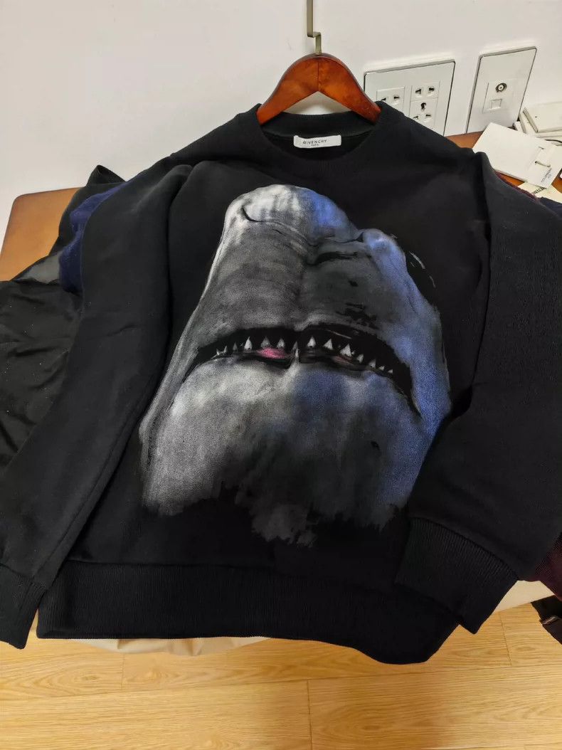 Givenchy Givenchy GVC Shark Hoodie 2506-Nextarrow Size US XS / EU 42 / 0 - 3 Thumbnail