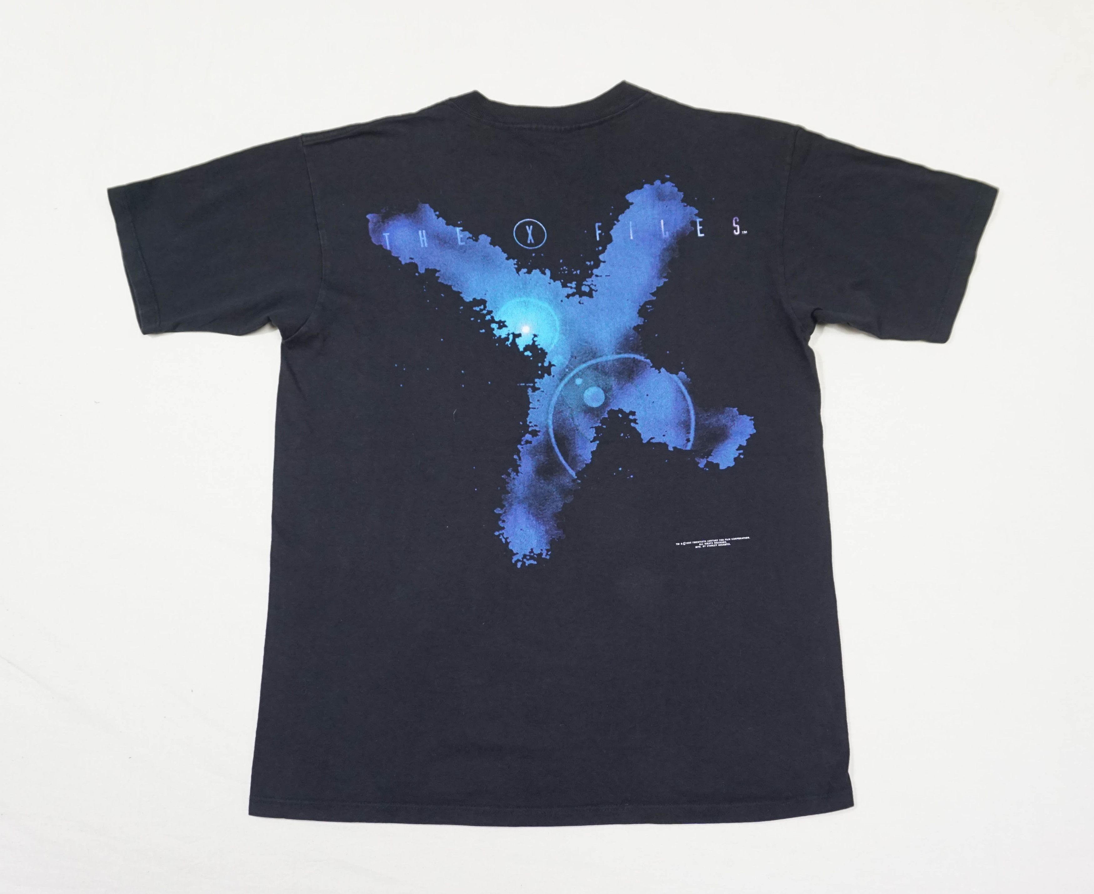 Vintage 90's The X-Files "Trust no one" T-shirt Size US L / EU 52-54 / 3 - 1 Thumbnail