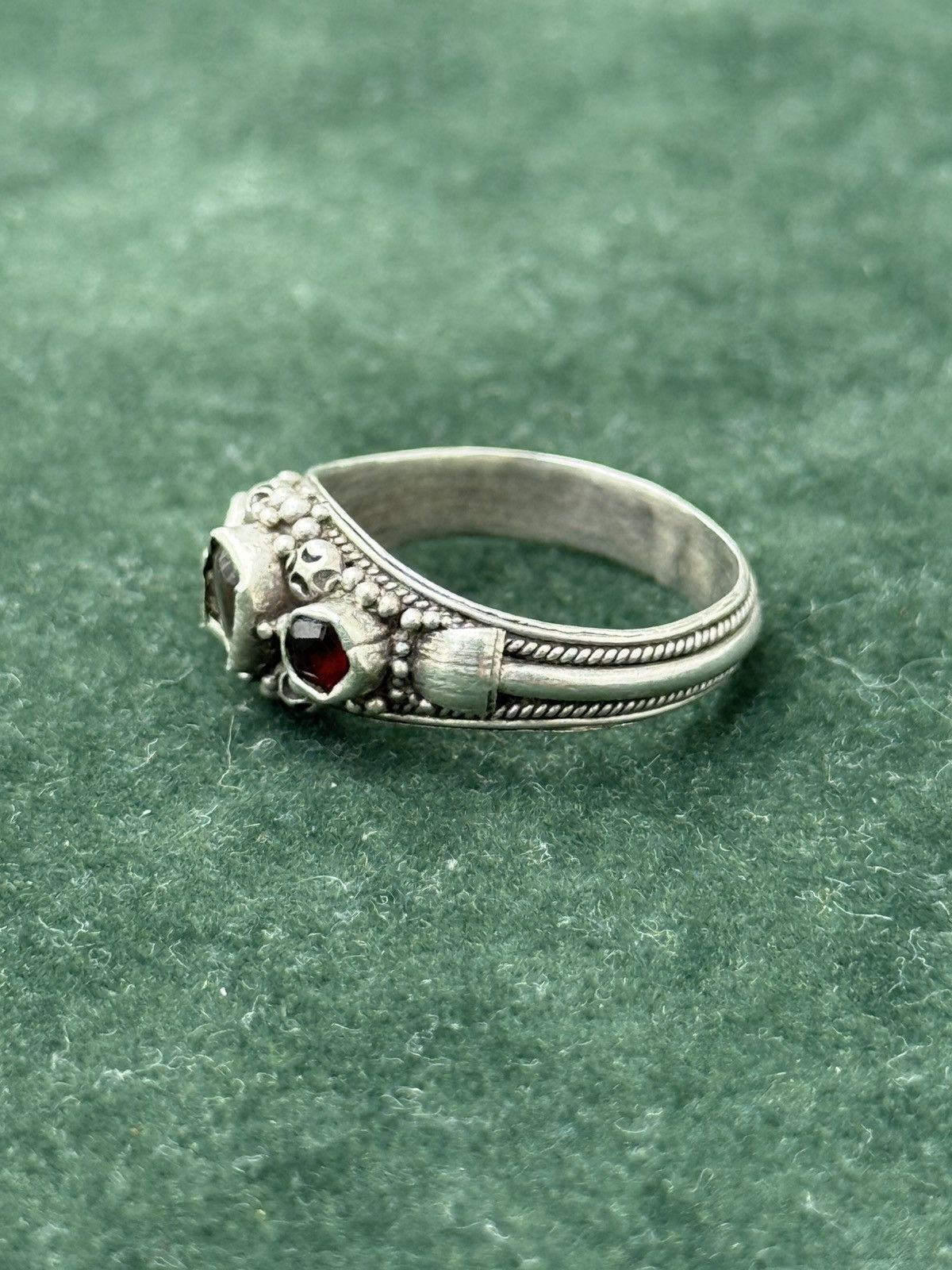 Vintage Vintage Silver Garnet & Quartz Ring Gothic Medieval Style Size ONE SIZE - 2 Thumbnail