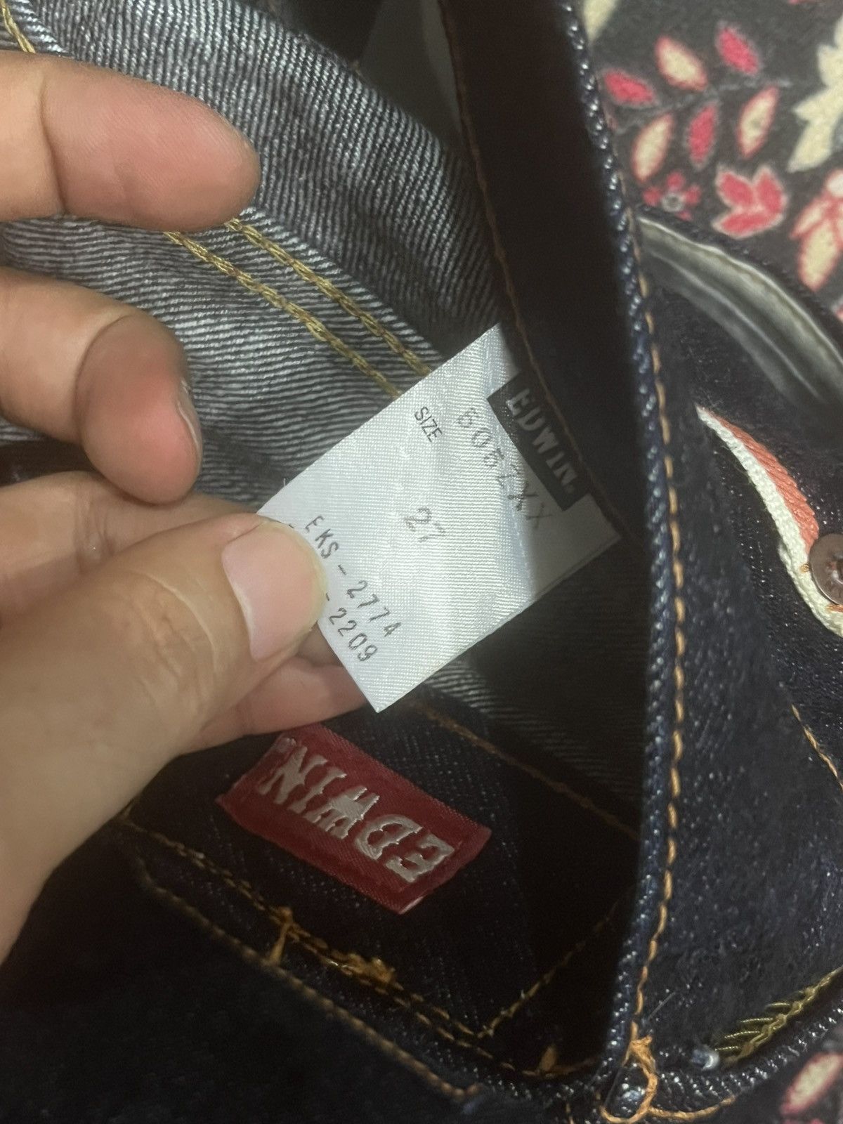 Edwin Edwin Made in Japan Raw Indigo Buckle Back Selvedge Jeans Size US 27 - 19 Thumbnail