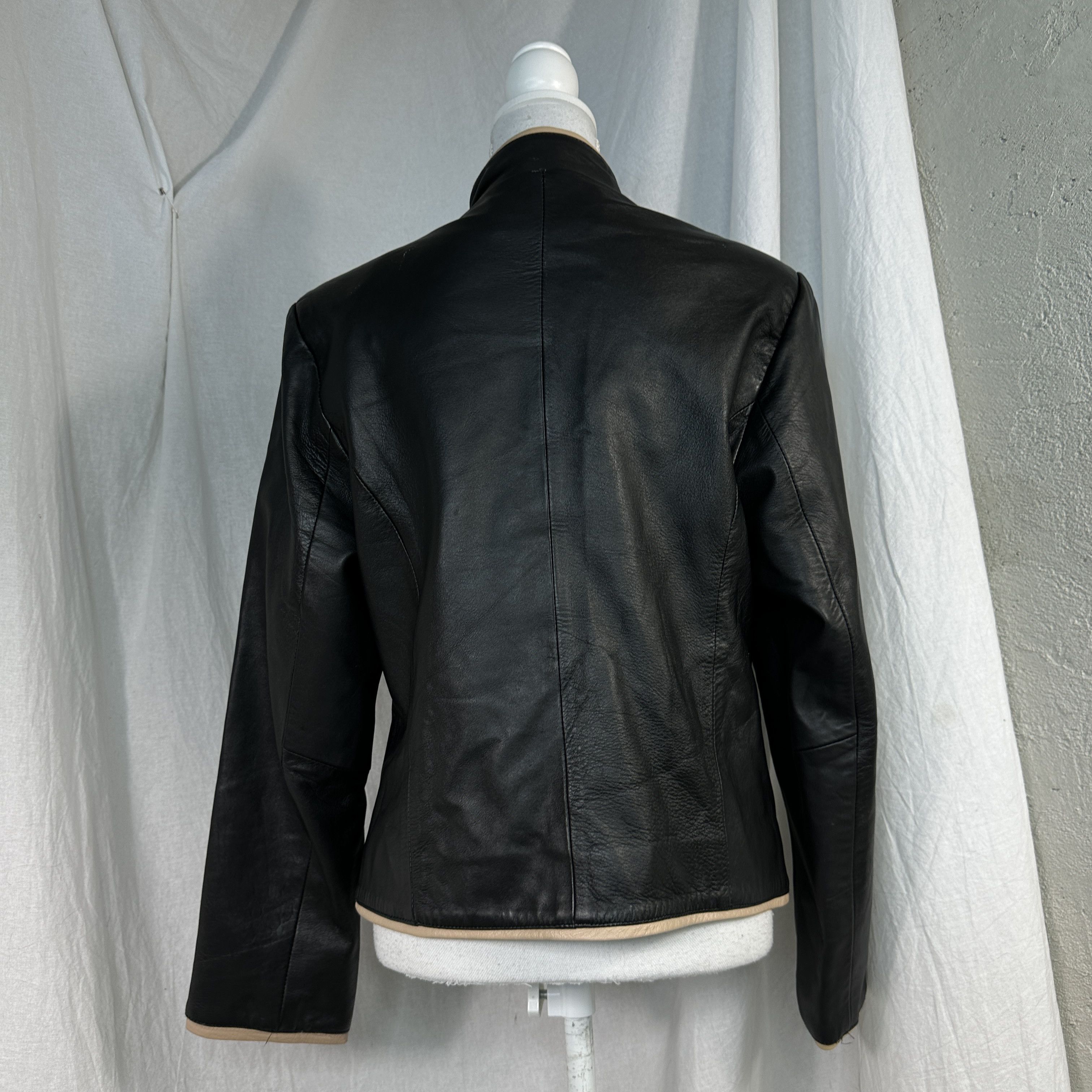Gianfranco Ferre Gianfranco Ferre Vintage Leather Jacket Size L / US 10 / IT 46 - 10 Thumbnail