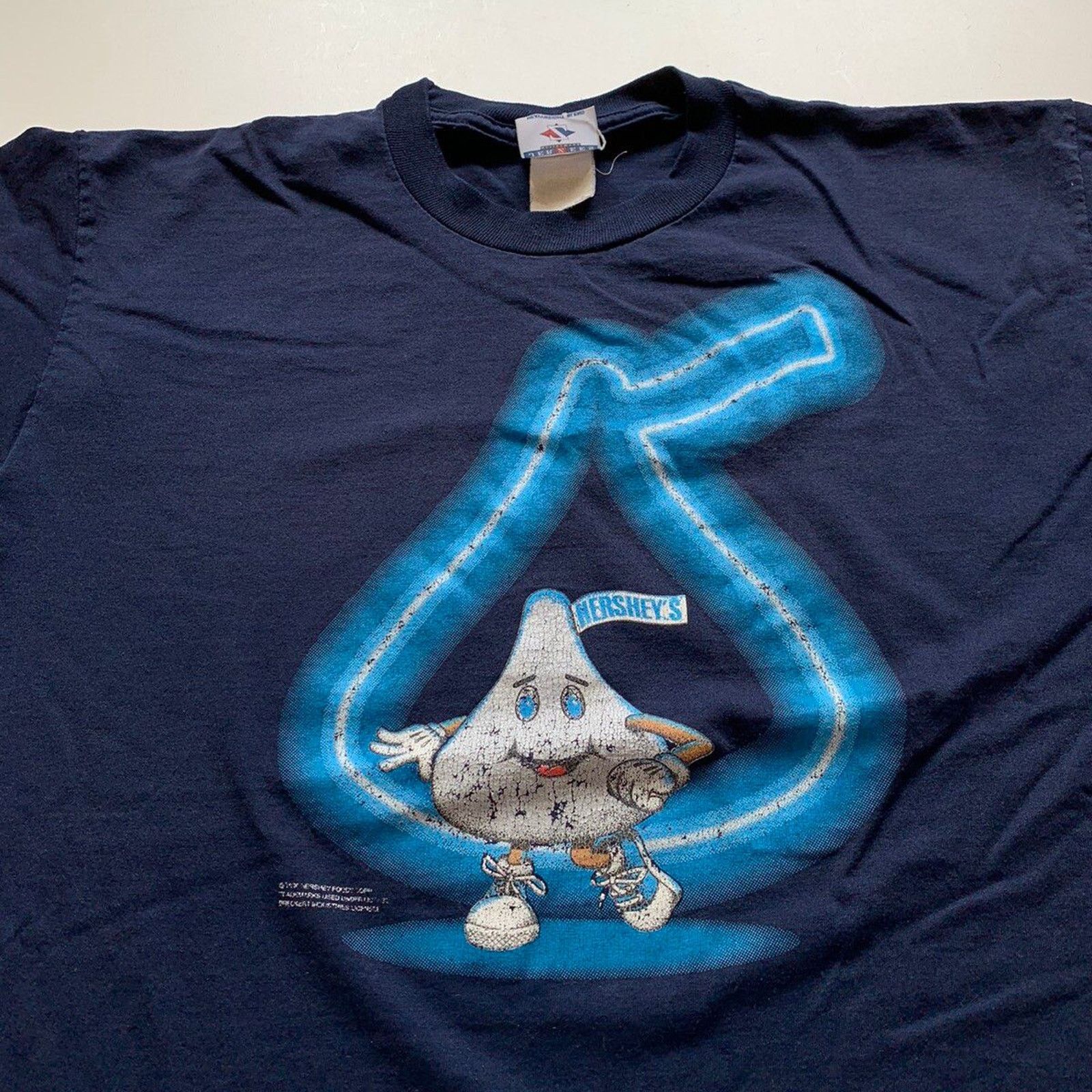 Jerzees × Vintage Vintage 90s Hershey’s Kisses Chocolate Promo T Shirt Large Size US L / EU 52-54 / 3 - 2 Thumbnail