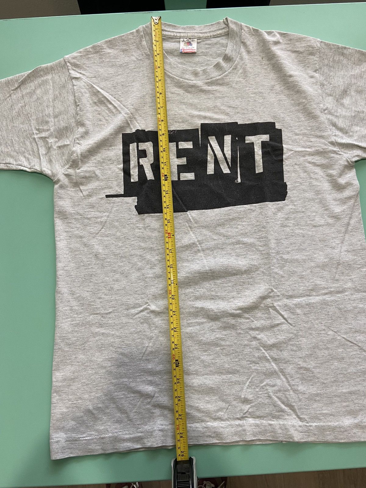 Fruit Of The Loom Vintage 90’s Rent Broadway Musical Concert Tour Gray Tee Size US L / EU 52-54 / 3 - 3 Thumbnail