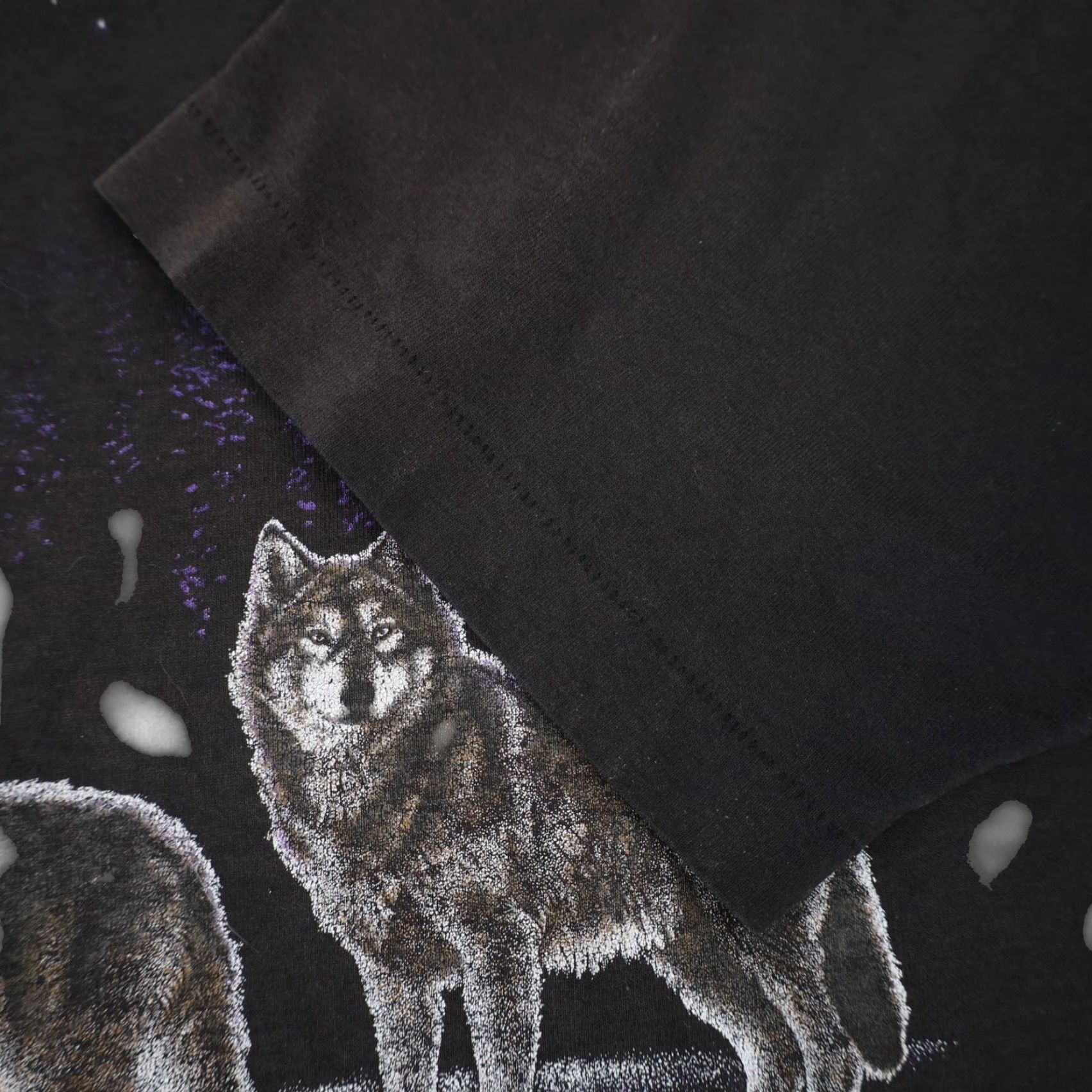 Vintage VINTAGE Wolf Night Scene Graphic T Shirt Men's 2XL Black Shirts Mens Size US XXL / EU 58 / 5 - 6 Thumbnail