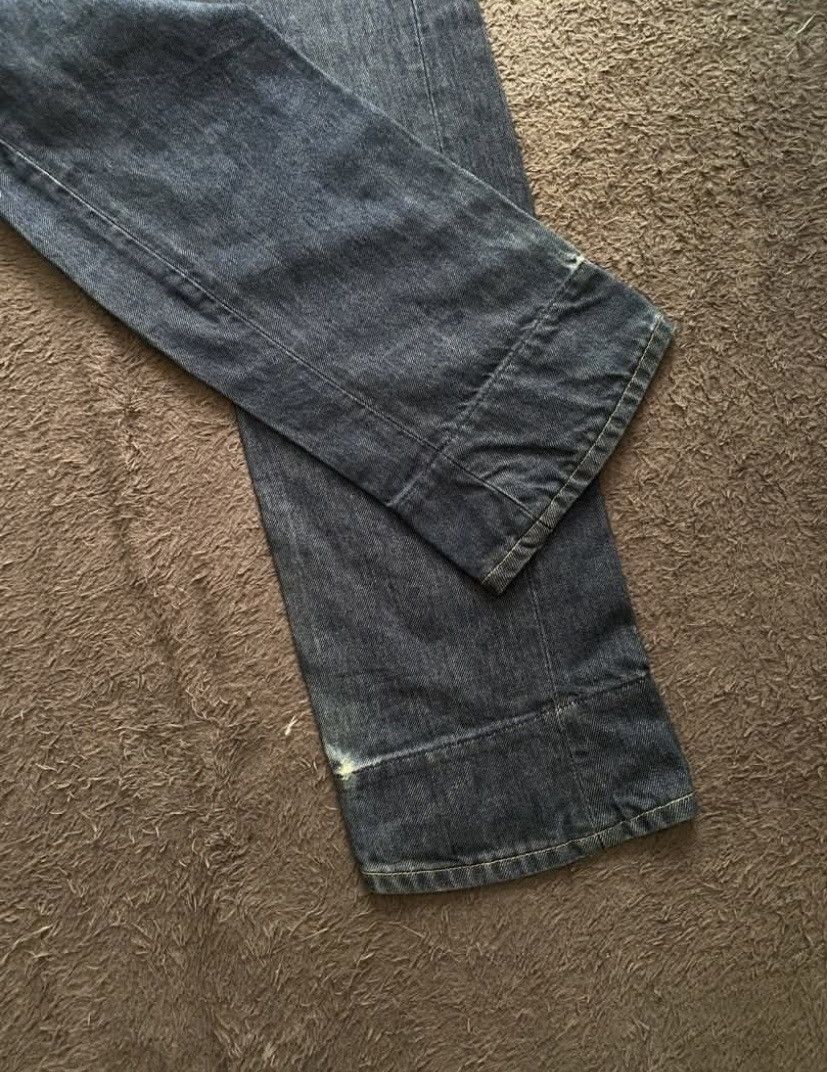 Levi's Vintage Y2K Levi’s Engineered Buckle Back Twisted Seams Size US 28 / EU 44 - 5 Thumbnail