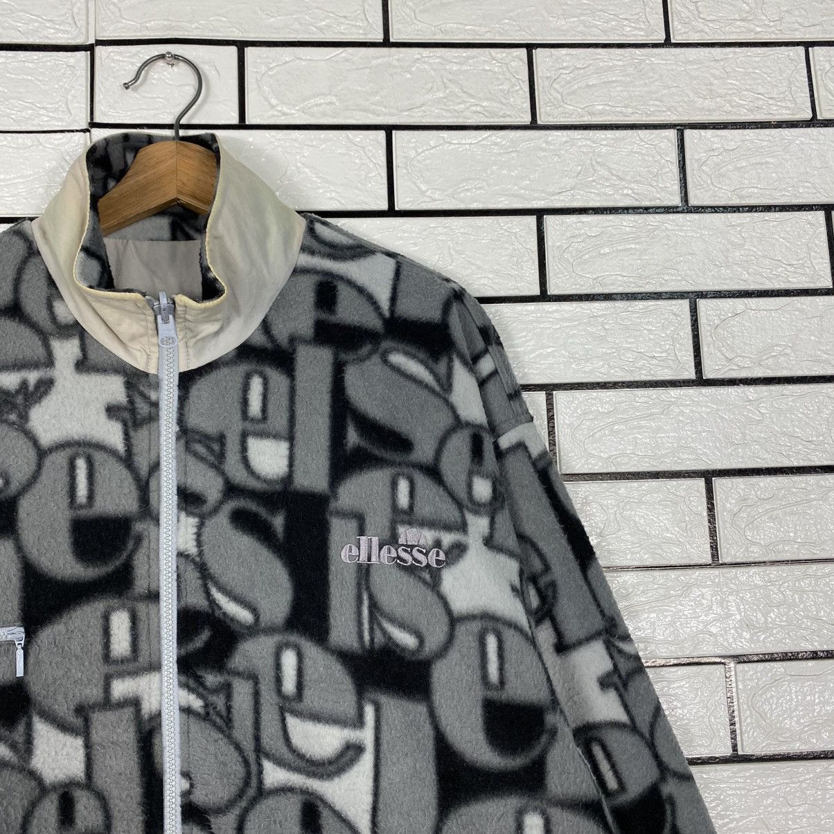Japanese Brand Vintage Reversible Bomber Jacket Ellesse Sun Faded Design Size US L / EU 52-54 / 3 - 9 Thumbnail