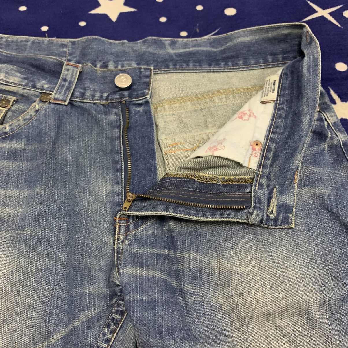 True Religion True Religion Section Billy Mushroom Patch Denim Distressed Size US 35 - 10 Thumbnail