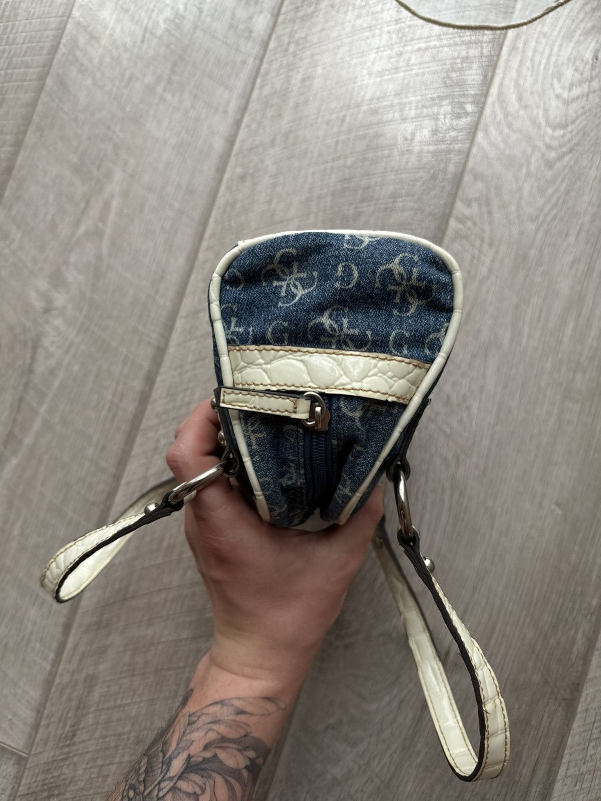 Guess Guess vintage buckle logo bag baguette mini 00s Y2k Handbag Size ONE SIZE - 8 Thumbnail