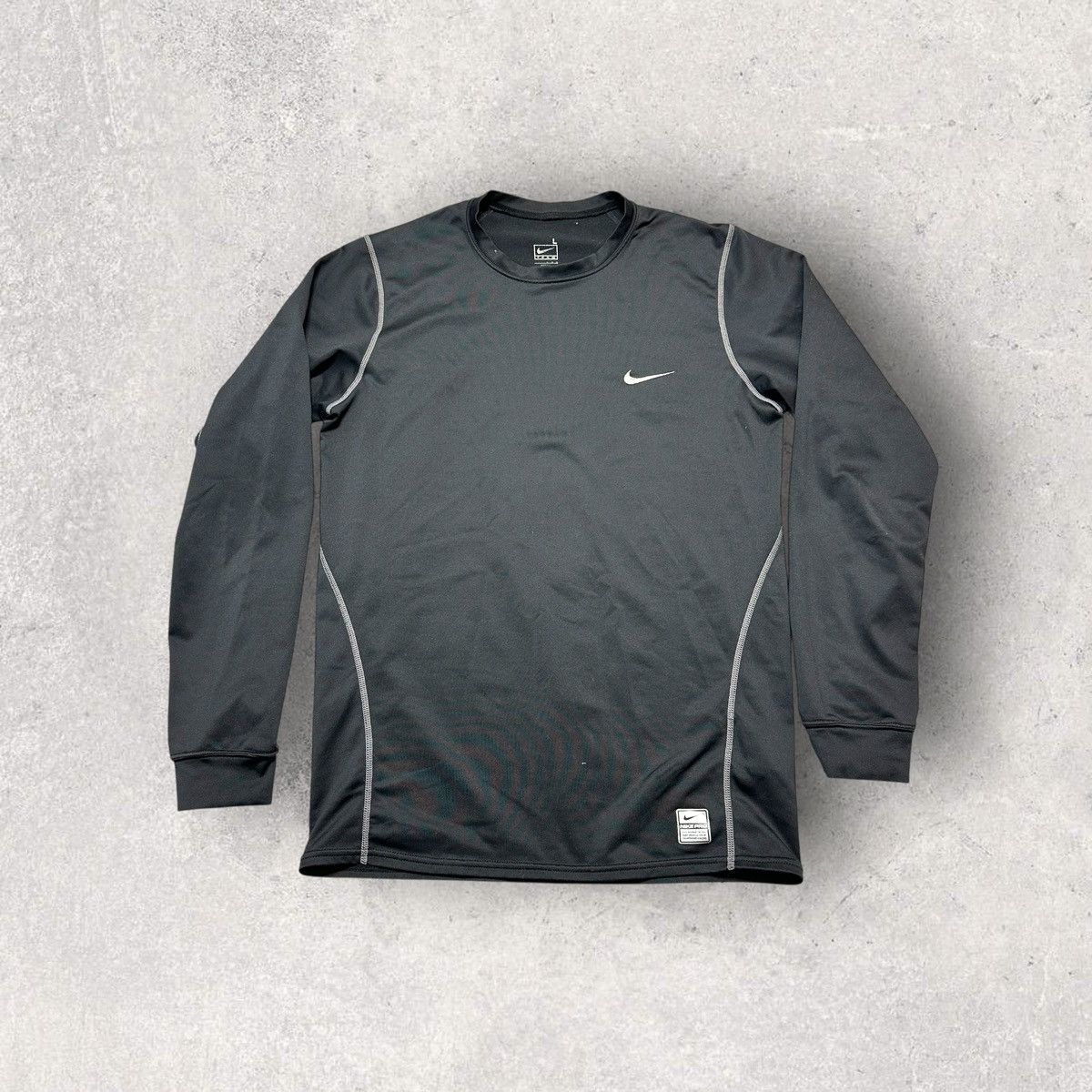 Nike Nike Pro long sleeve shirt Size US L / EU 52-54 / 3 - 1 Thumbnail