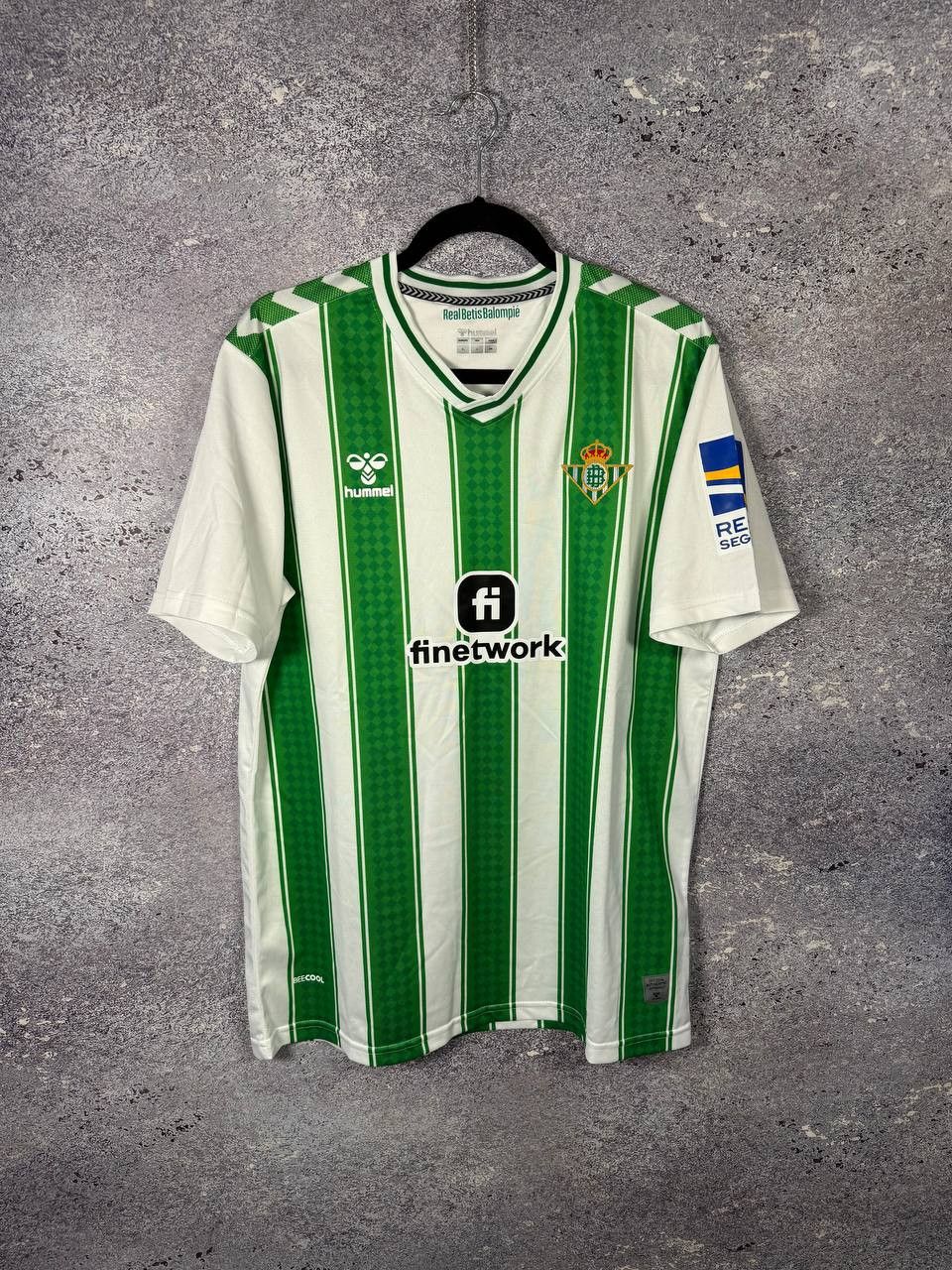 Hummel × Vintage Real Betis 2023/24 Hummel Soccer Jersey Blokcore XL sz Size US XL / EU 56 / 4 - 1 Thumbnail