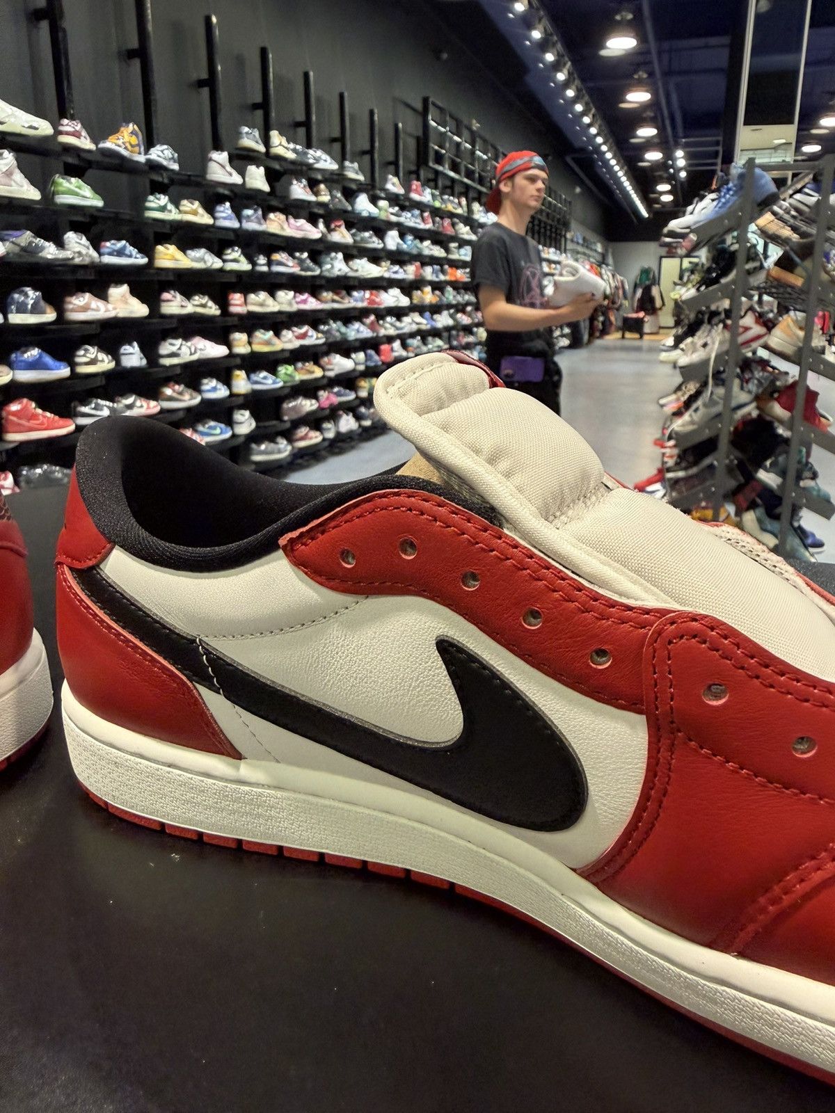 Jordan Brand Size 13 - Jordan 1 Low Retro OG Chicago (2025) Size US 13 / EU 46 - 6 Thumbnail