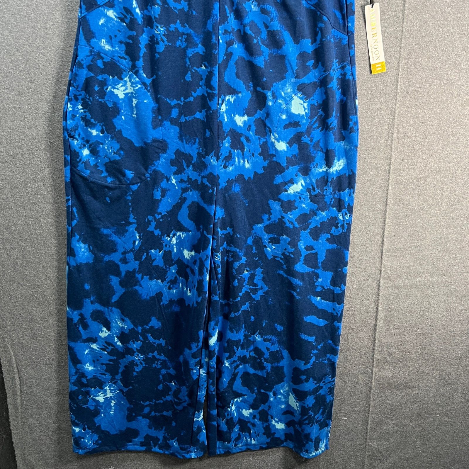 Other AmberNoon II by Dr. Erum Ilyas UPF 50 Step-In Size M / US 6-8 / IT 42-44 - 5 Thumbnail