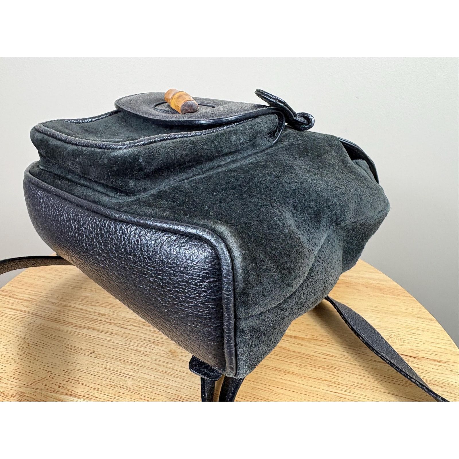 Gucci Authentic Gucci Black Suede Bamboo Handle Backpack Size ONE SIZE - 6 Thumbnail