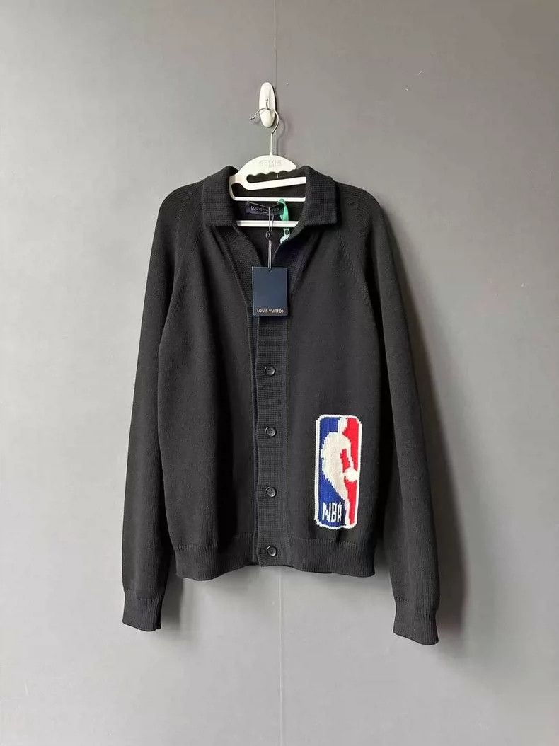 Louis Vuitton Louis Vuitton NBA cardigan sweater Size US M / EU 48-50 / 2 - 1 Thumbnail