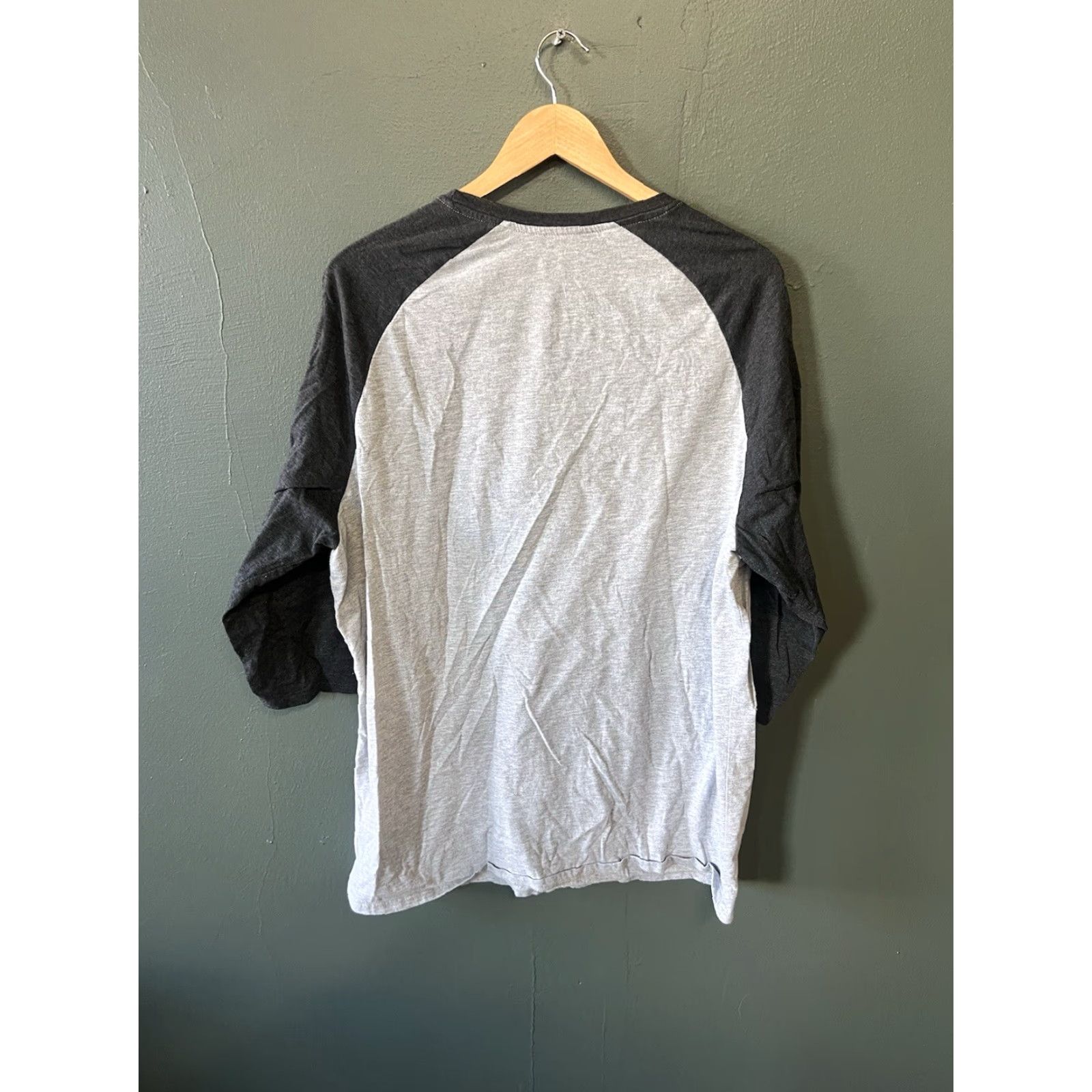 Pendleton Pendleton Mens Gray 3/4 Sleeve Graphic T-shirt XL Shirt Adults Gray 3/4 Sleeve Pendleton Mens XL Graphic T-shirt Size US XL / EU 56 / 4 - 2 Thumbnail