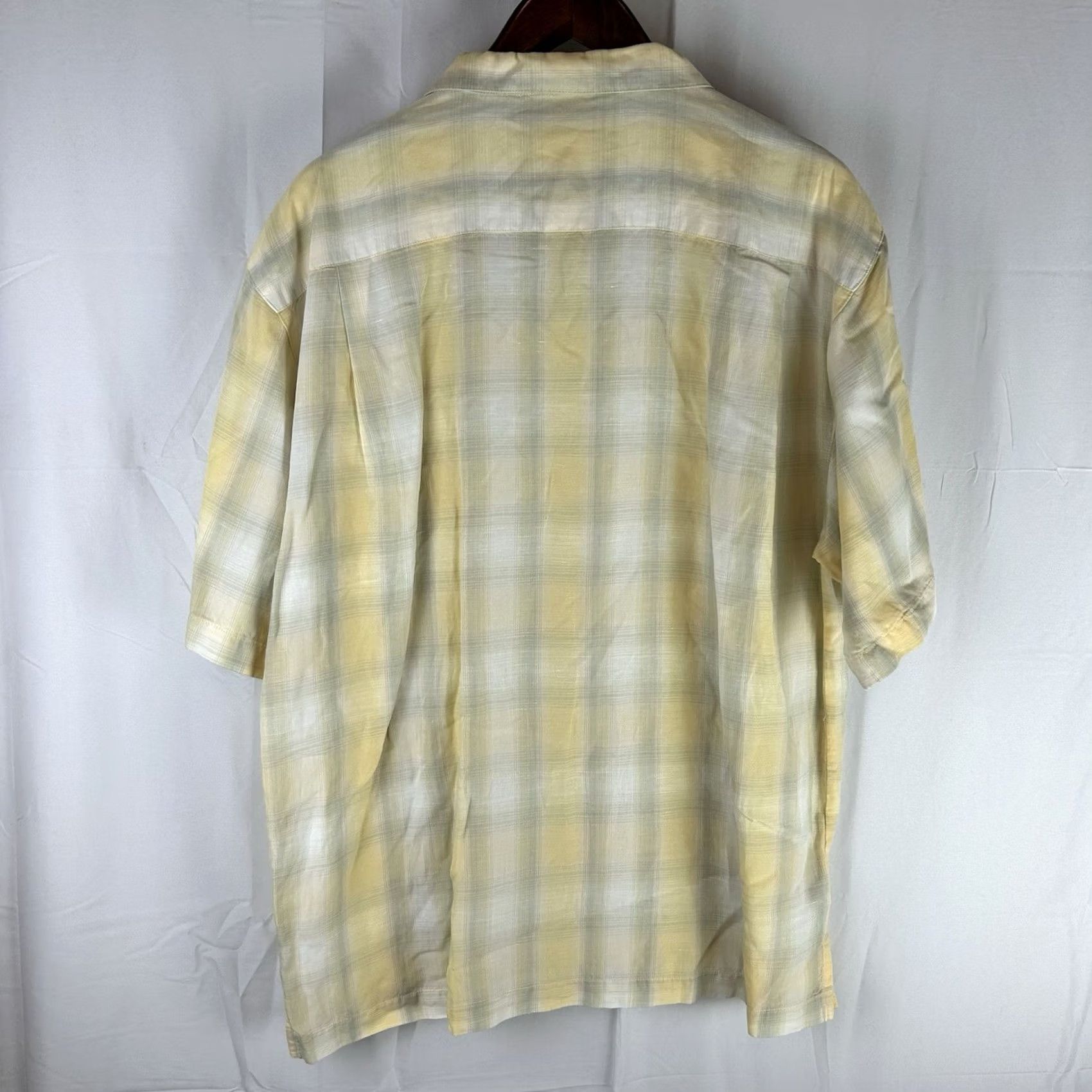 Tommy Bahama Tommy Bahama Linen Blend Camp Shirt Mens Medium Plaid Yellow Short Sleeve Shirt Size US M / EU 48-50 / 2 - 7 Thumbnail