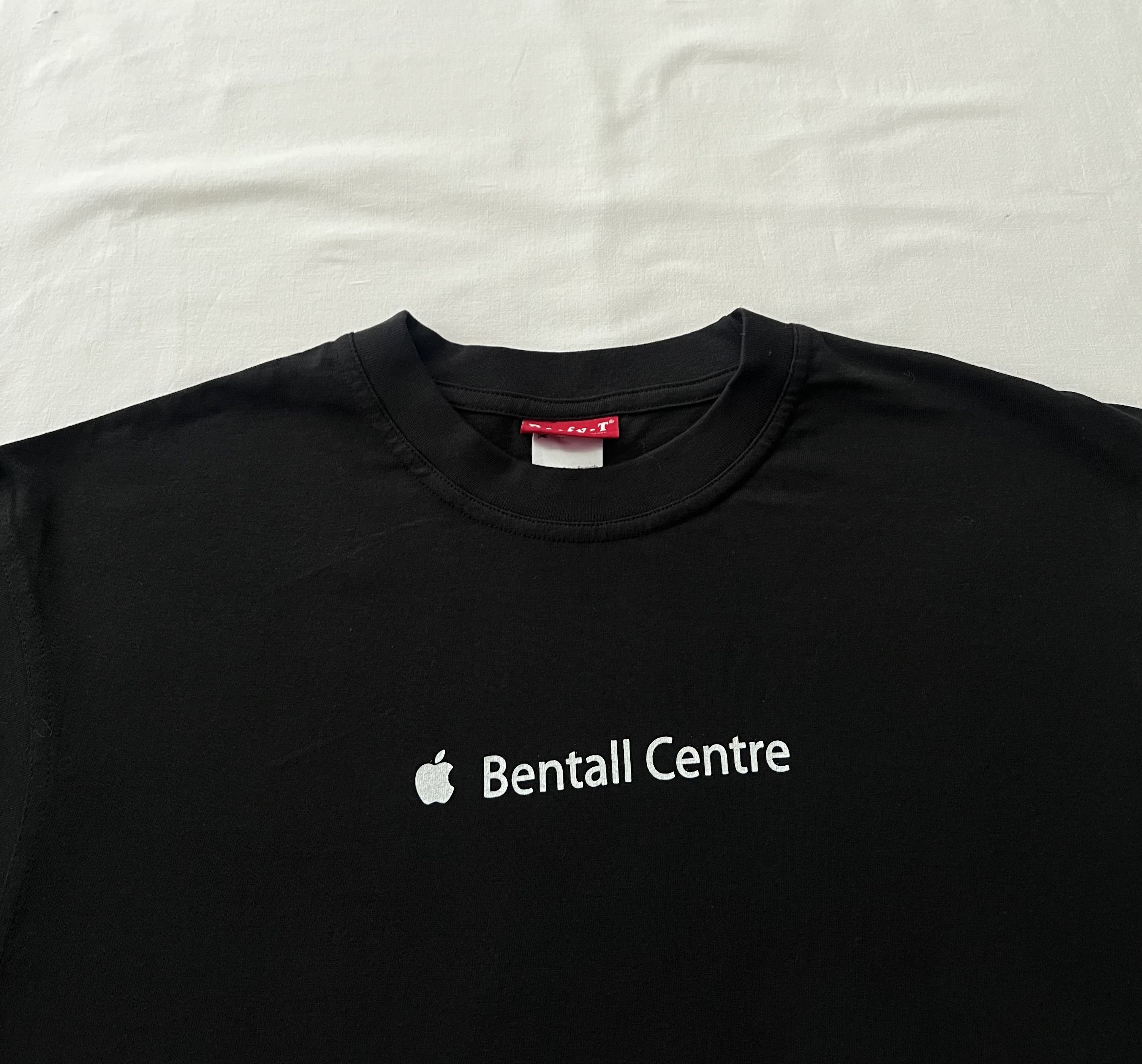 Apple Vintage 2000s Apple Bentall Centre Black T-shirt Size US L / EU 52-54 / 3 - 3 Thumbnail