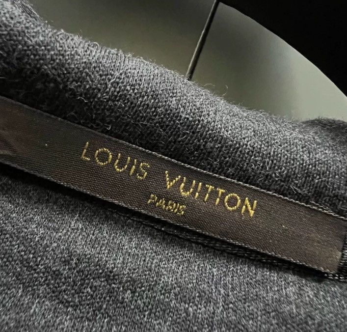 Louis Vuitton Louis Vuitton LV Letter Logo Zipper Hoodie 2412-Nextarrow Size US XXL / EU 58 / 5 - 3 Thumbnail