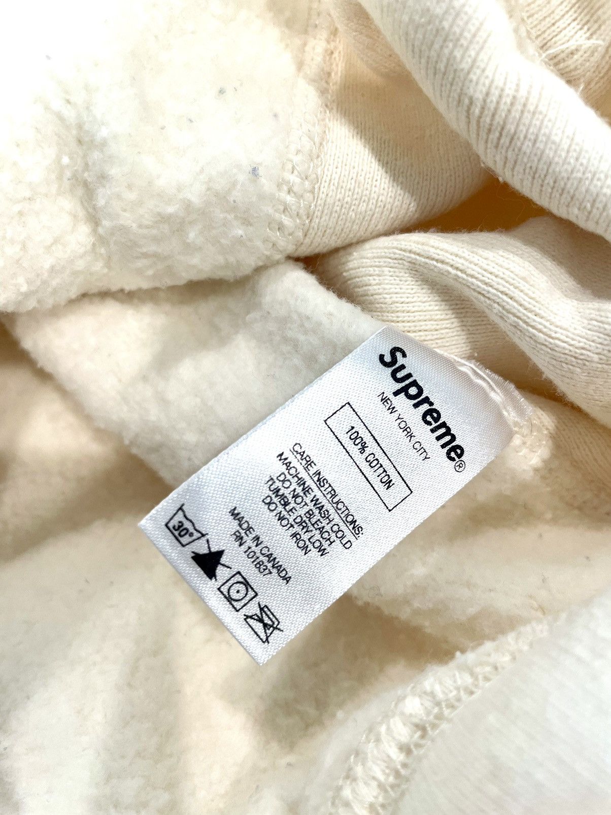 Supreme Cream Box Logo Crewneck Size US M / EU 48-50 / 2 - 5 Thumbnail