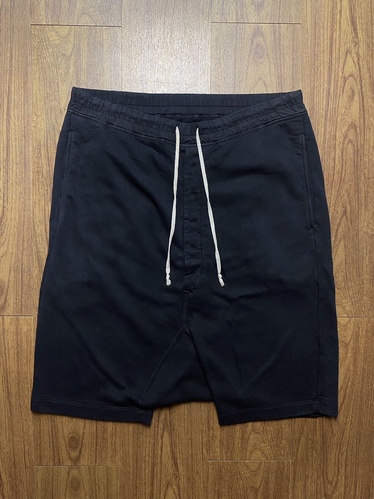 image of 2014 Rick Owens Drkshdw Shorts in Black, Men's (Size 36)