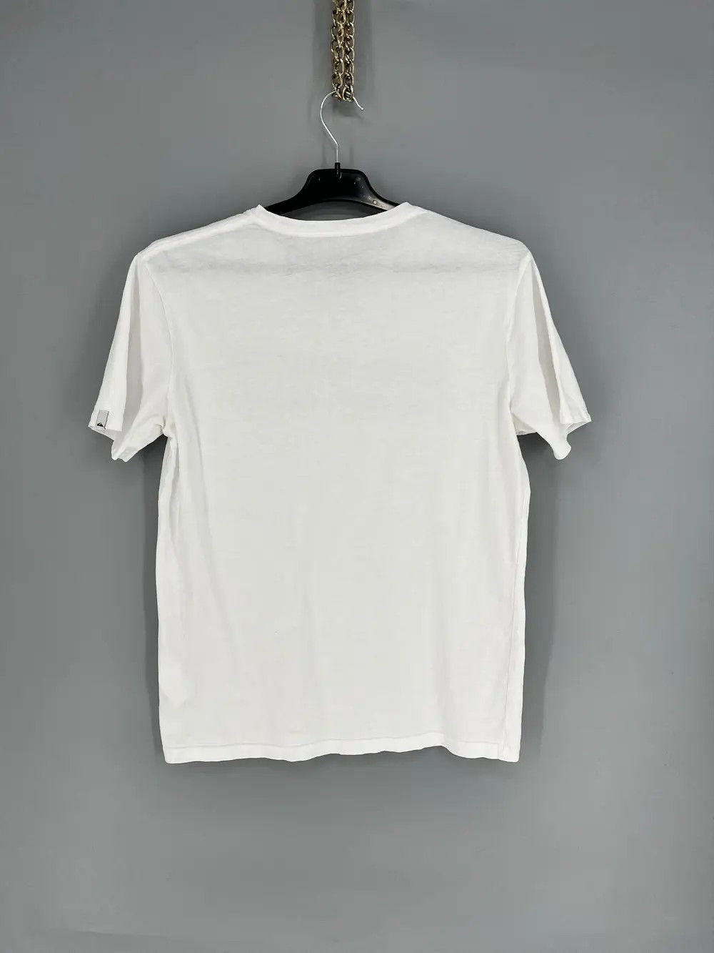 Band Tees Vintage Quiksilver T-Shirt Size S White Surf Skateboard y2k Size US S / EU 44-46 / 1 - 9 Thumbnail