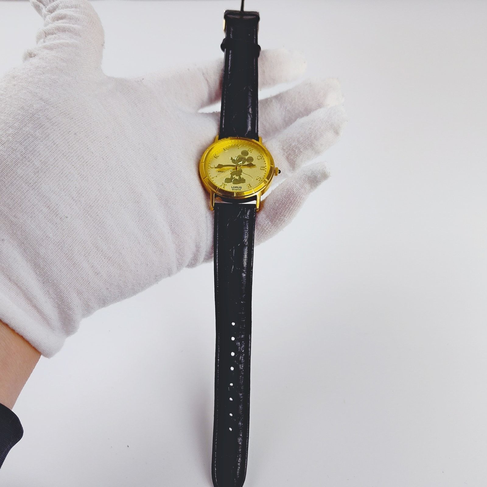 Disney Disney Lorus Mickey Mouse Gold On Gold Vintage Watch RARE Size ONE SIZE - 4 Thumbnail