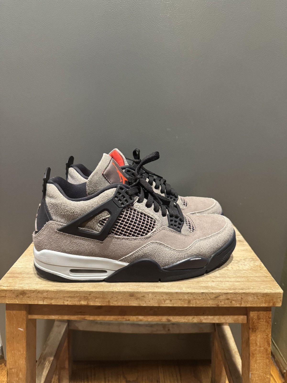 Jordan Brand Jordan 4 Retro “Taupe Haze” Size US 11 / EU 44 - 1 Thumbnail