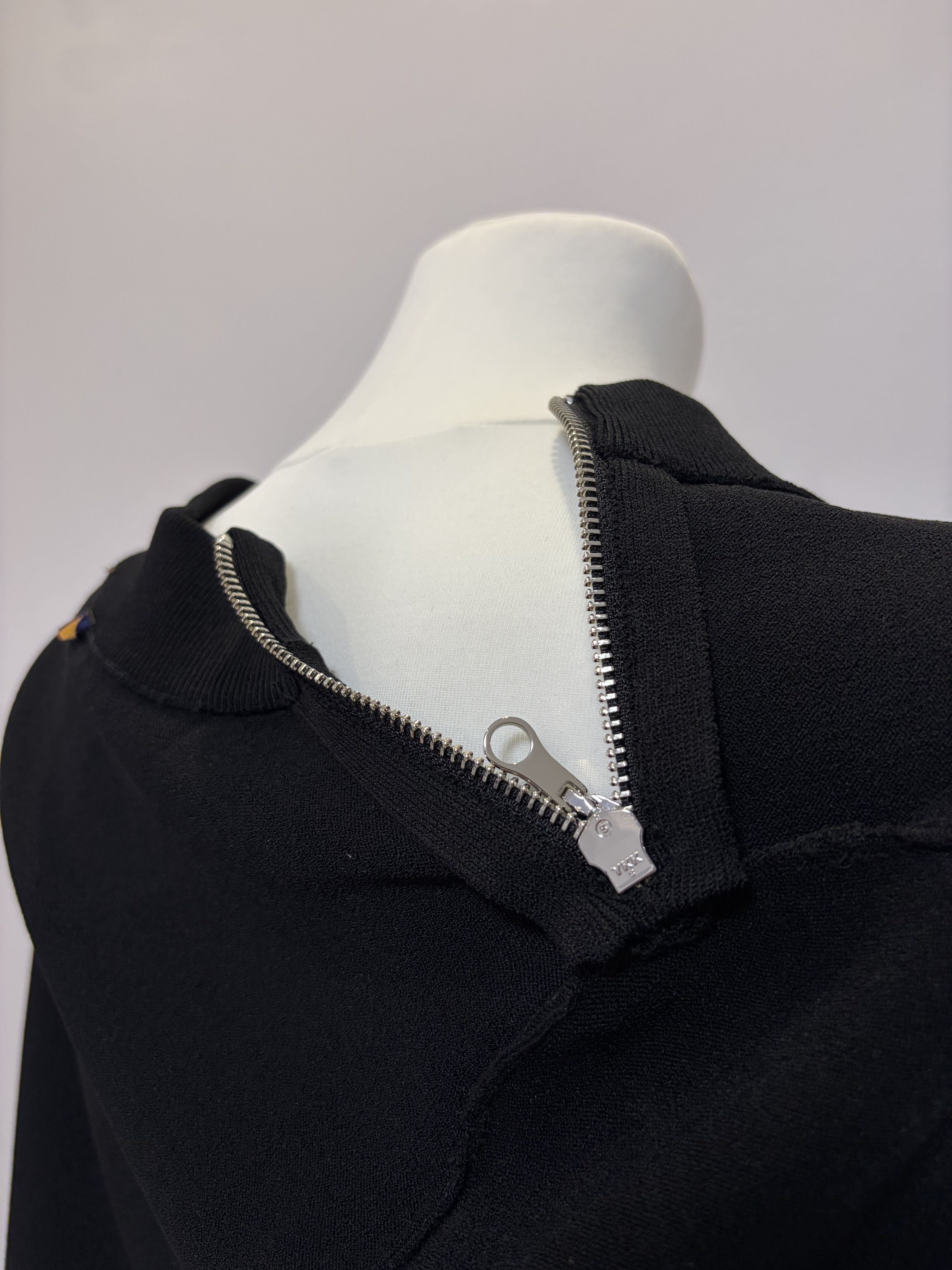Louis Vuitton LOUIS VUITTON Uniforms Sweater Viscose Zipper Detail Knit Size XL / US 12-14 / IT 48-50 - 8 Thumbnail