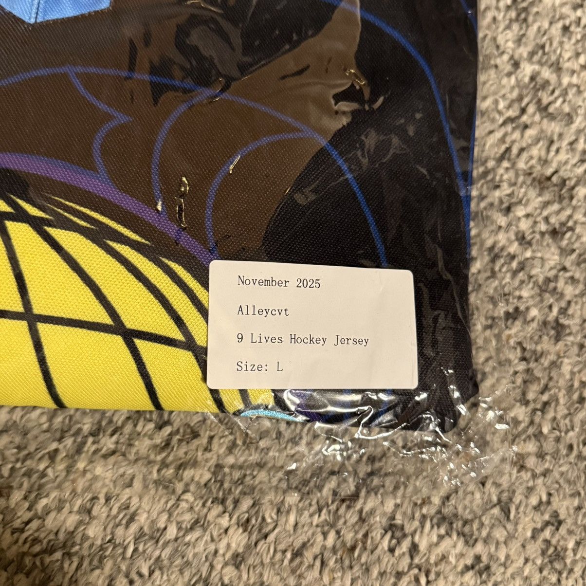 Other ALLEYCVT HOCKEY JERSEY 9 LIVES TOUR *BRAND NEW LARGE* Size US L / EU 52-54 / 3 - 3 Thumbnail